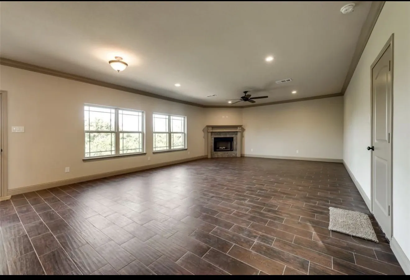 Single Family Residence For Rent in Dallas County , 5967 Wisdom Creek, Dallas, Texas 75249, 4 Bedroom, 3 Bathroom, 2 Garage spaces, 2,516 Sqft, built in 2018, mls#21341364, Real Estate Agent in Dallas, Homes For Rent in Dallas county, Homes For Rent in Dallas, Realtor in Dallas Texas, Real Estate Brokerage Independent Realty Texas, Luminita Cordes Realtor