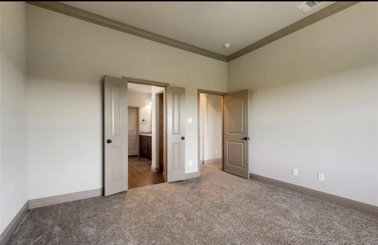Single Family Residence For Rent in Dallas County , 5967 Wisdom Creek, Dallas, Texas 75249, 4 Bedroom, 3 Bathroom, 2 Garage spaces, 2,516 Sqft, built in 2018, mls#21341364, Real Estate Agent in Dallas, Homes For Rent in Dallas county, Homes For Rent in Dallas, Realtor in Dallas Texas, Real Estate Brokerage Independent Realty Texas, Luminita Cordes Realtor