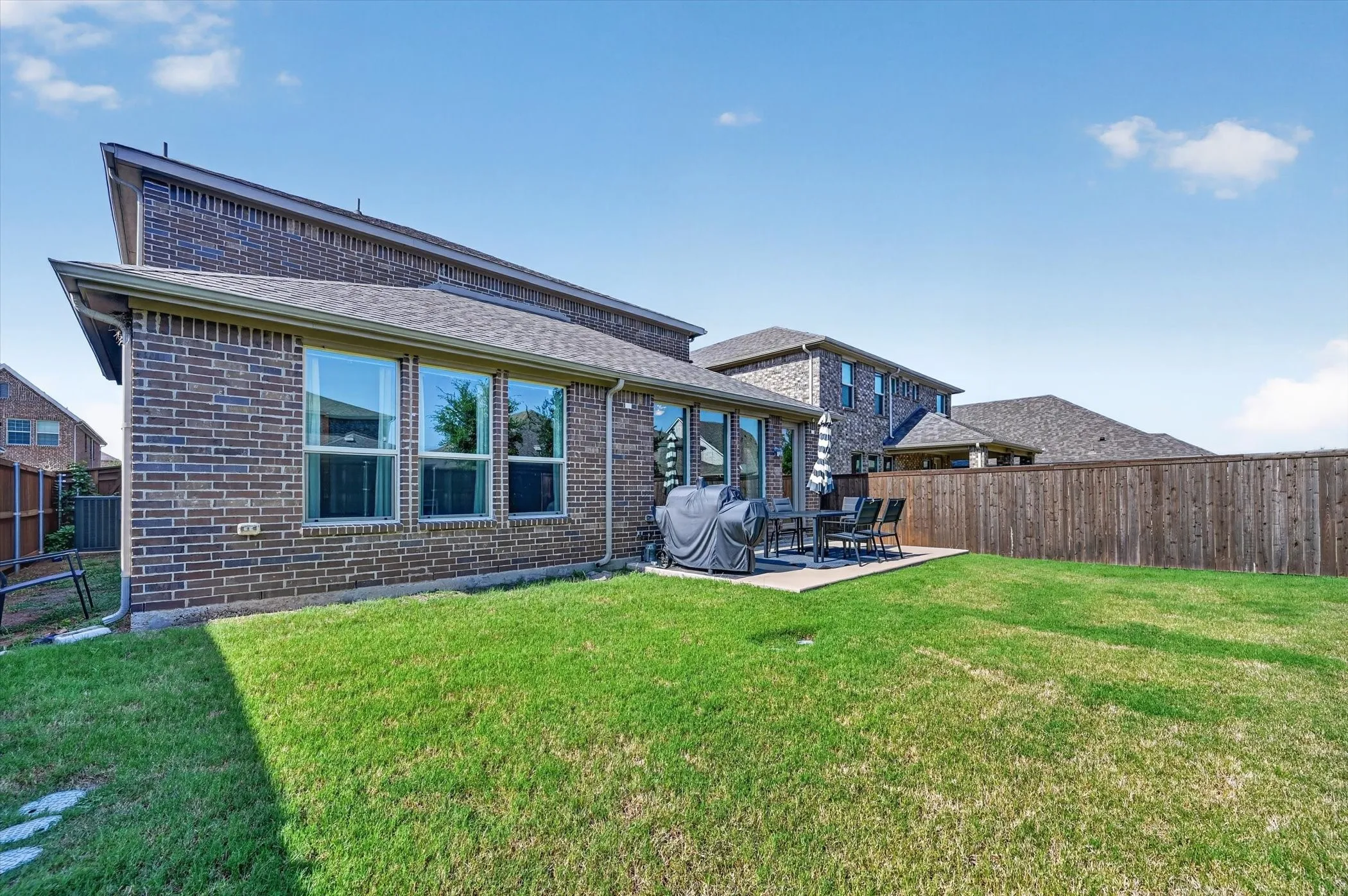 Single Family Residence For Rent in Collin County , 4129 Ranchero Drive, Sachse, Texas 75048, 4 Bedroom, 3 Bathroom, 2 Garage spaces, 2,548 Sqft, built in 2021, mls#21341366, Real Estate Agent in Sachse, Homes For Rent in Collin county, Homes For Rent in Sachse, Realtor in Sachse Texas, Real Estate Brokerage Independent Realty Texas, Luminita Cordes Realtor
