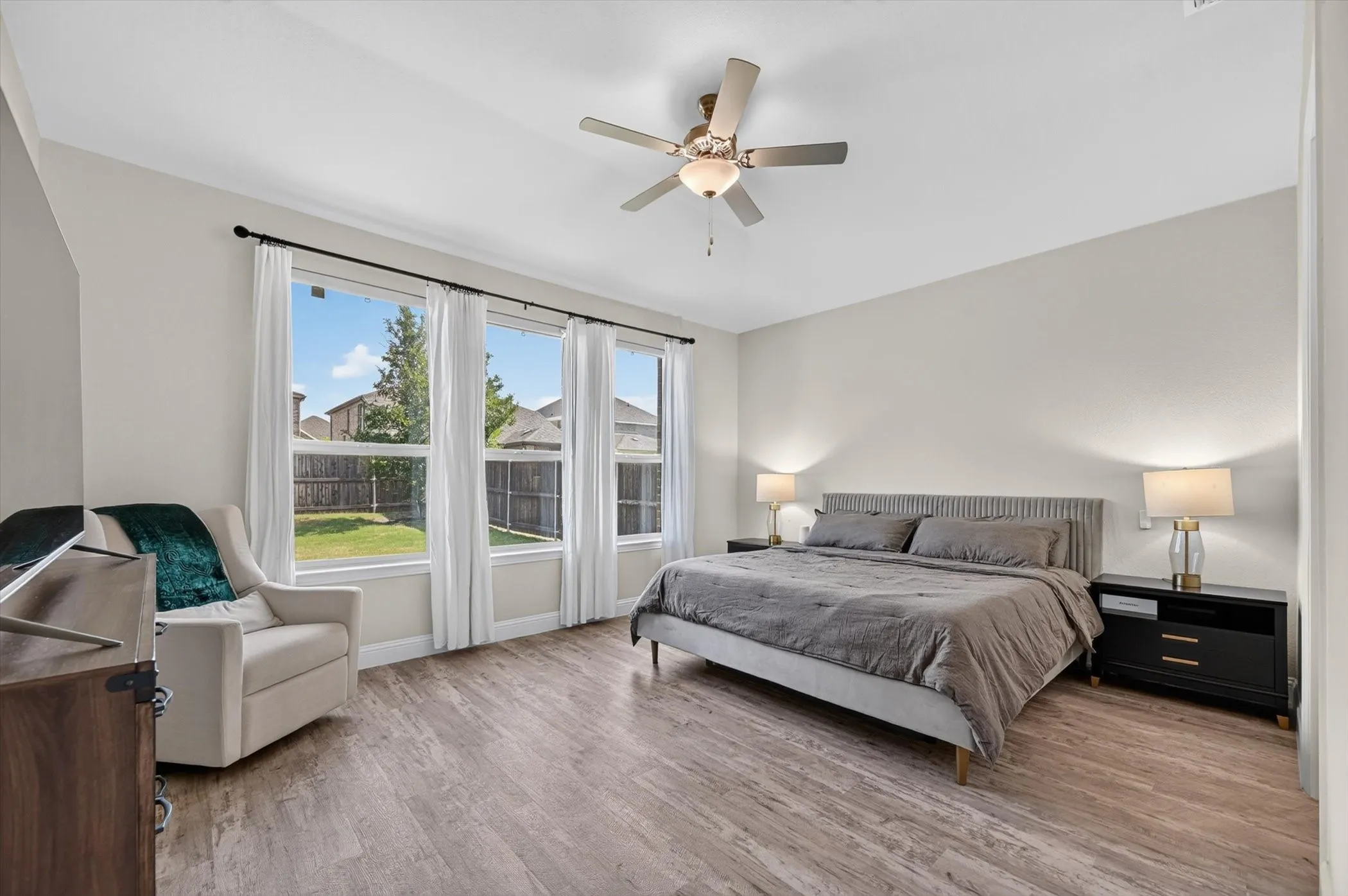 Single Family Residence For Rent in Collin County , 4129 Ranchero Drive, Sachse, Texas 75048, 4 Bedroom, 3 Bathroom, 2 Garage spaces, 2,548 Sqft, built in 2021, mls#21341366, Real Estate Agent in Sachse, Homes For Rent in Collin county, Homes For Rent in Sachse, Realtor in Sachse Texas, Real Estate Brokerage Independent Realty Texas, Luminita Cordes Realtor