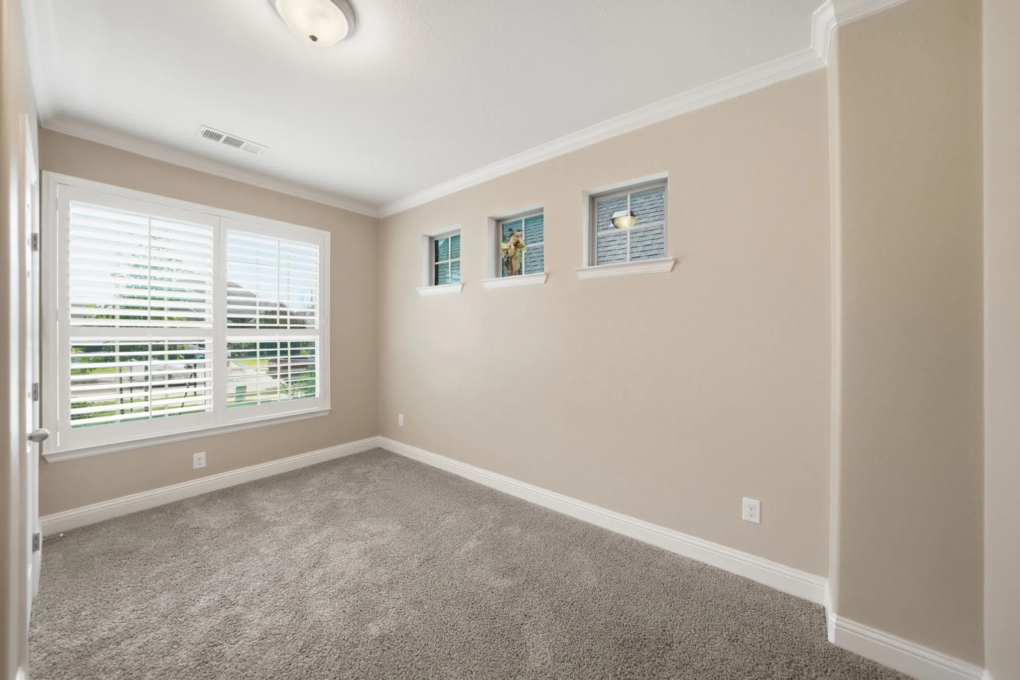 Single Family Residence For Sale in Denton County , 4213 Wilderness Pass, Fort Worth, Texas 76262, 4 Bedroom, 3 Bathroom, 2 Garage spaces, 2,884 Sqft, built in 2016, mls#21335615, Real Estate Agent in Fort Worth, Homes For Sale in Denton county, Homes For Sale in Fort Worth, Realtor in Fort Worth Texas, Real Estate Brokerage Independent Realty Texas, Luminita Cordes Realtor