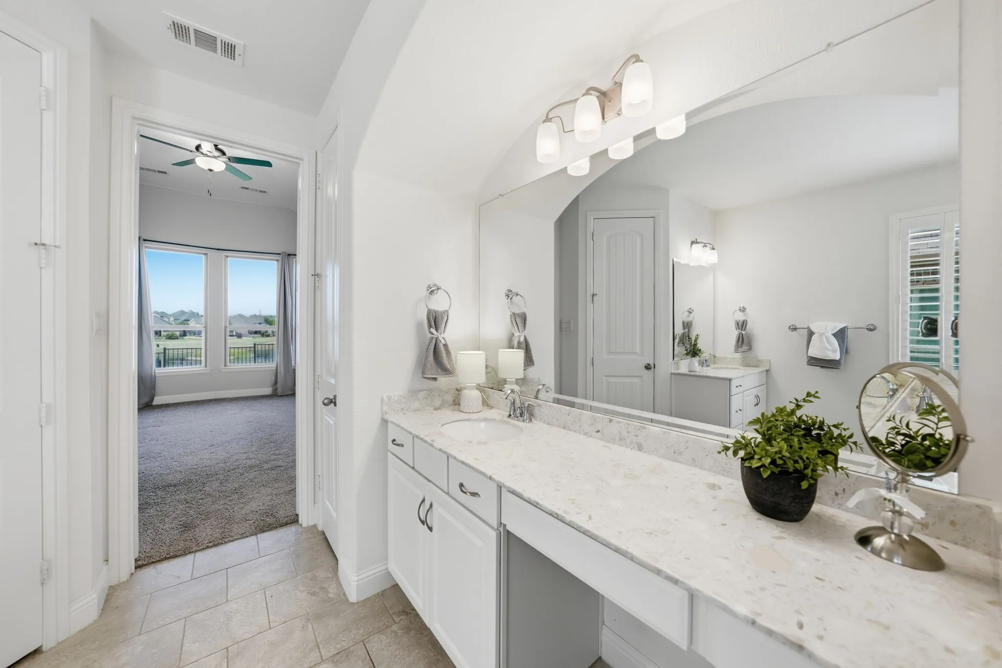 Single Family Residence For Sale in Denton County , 4213 Wilderness Pass, Fort Worth, Texas 76262, 4 Bedroom, 3 Bathroom, 2 Garage spaces, 2,884 Sqft, built in 2016, mls#21335615, Real Estate Agent in Fort Worth, Homes For Sale in Denton county, Homes For Sale in Fort Worth, Realtor in Fort Worth Texas, Real Estate Brokerage Independent Realty Texas, Luminita Cordes Realtor