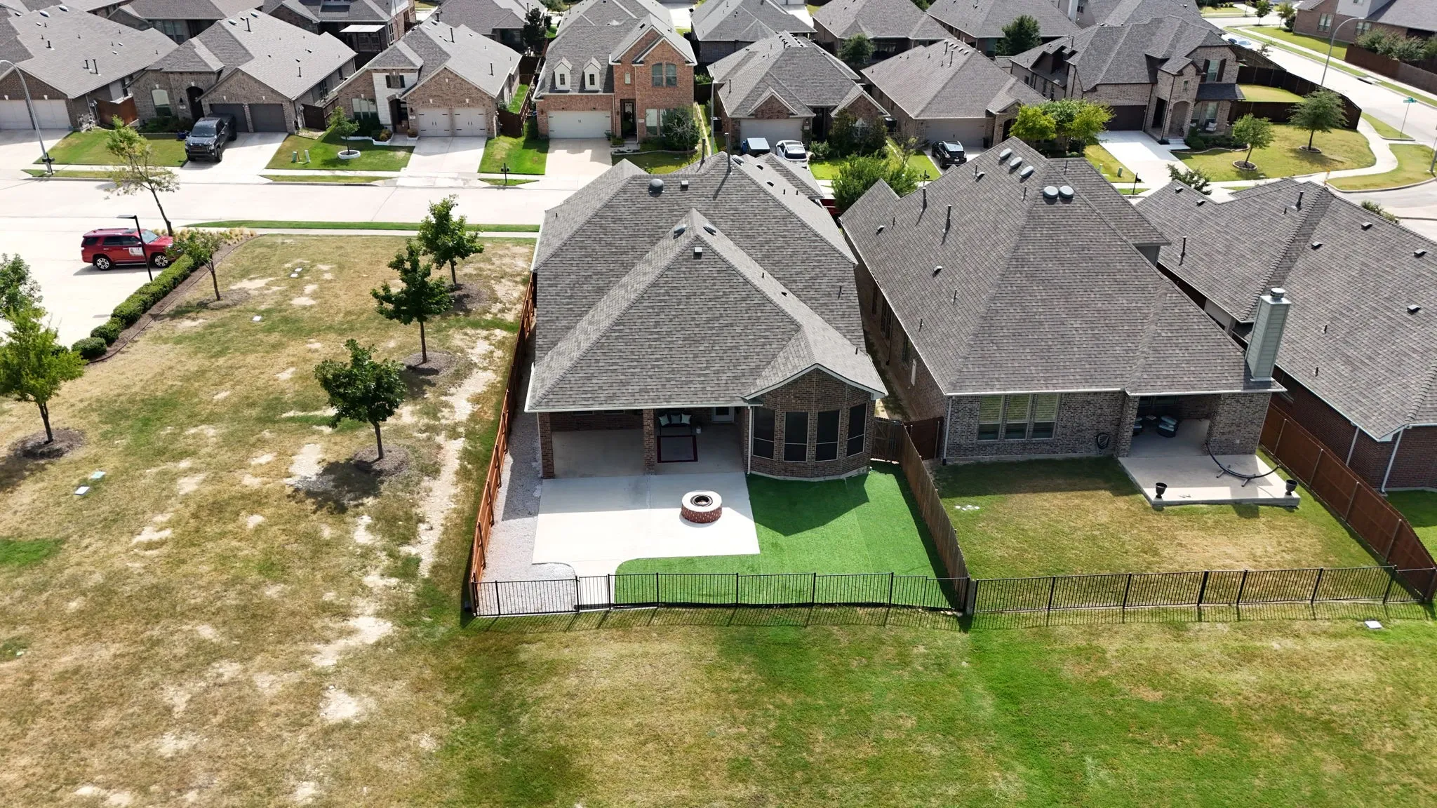 Single Family Residence For Sale in Denton County , 4213 Wilderness Pass, Fort Worth, Texas 76262, 4 Bedroom, 3 Bathroom, 2 Garage spaces, 2,884 Sqft, built in 2016, mls#21335615, Real Estate Agent in Fort Worth, Homes For Sale in Denton county, Homes For Sale in Fort Worth, Realtor in Fort Worth Texas, Real Estate Brokerage Independent Realty Texas, Luminita Cordes Realtor