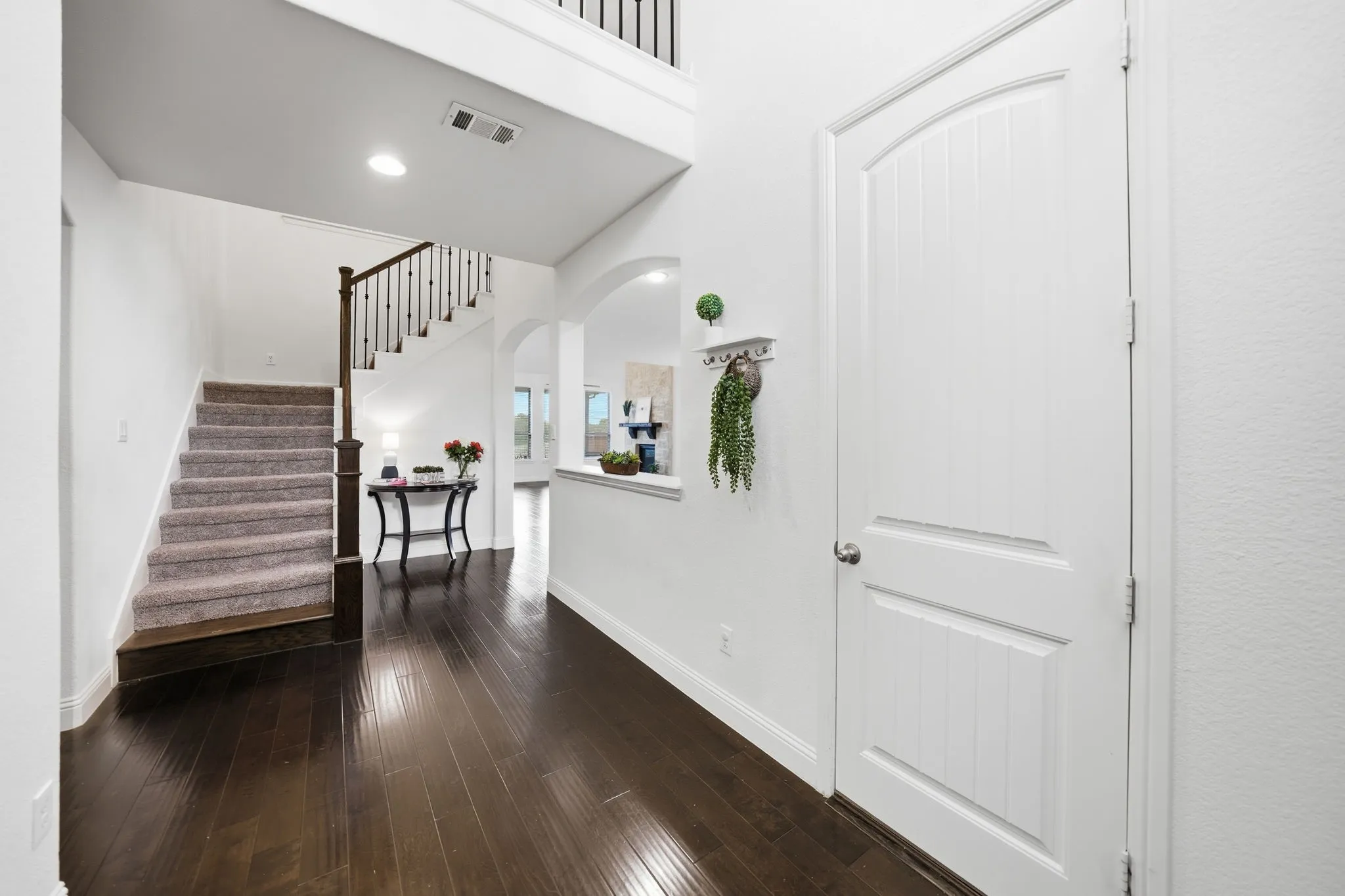 Single Family Residence For Sale in Denton County , 4213 Wilderness Pass, Fort Worth, Texas 76262, 4 Bedroom, 3 Bathroom, 2 Garage spaces, 2,884 Sqft, built in 2016, mls#21335615, Real Estate Agent in Fort Worth, Homes For Sale in Denton county, Homes For Sale in Fort Worth, Realtor in Fort Worth Texas, Real Estate Brokerage Independent Realty Texas, Luminita Cordes Realtor