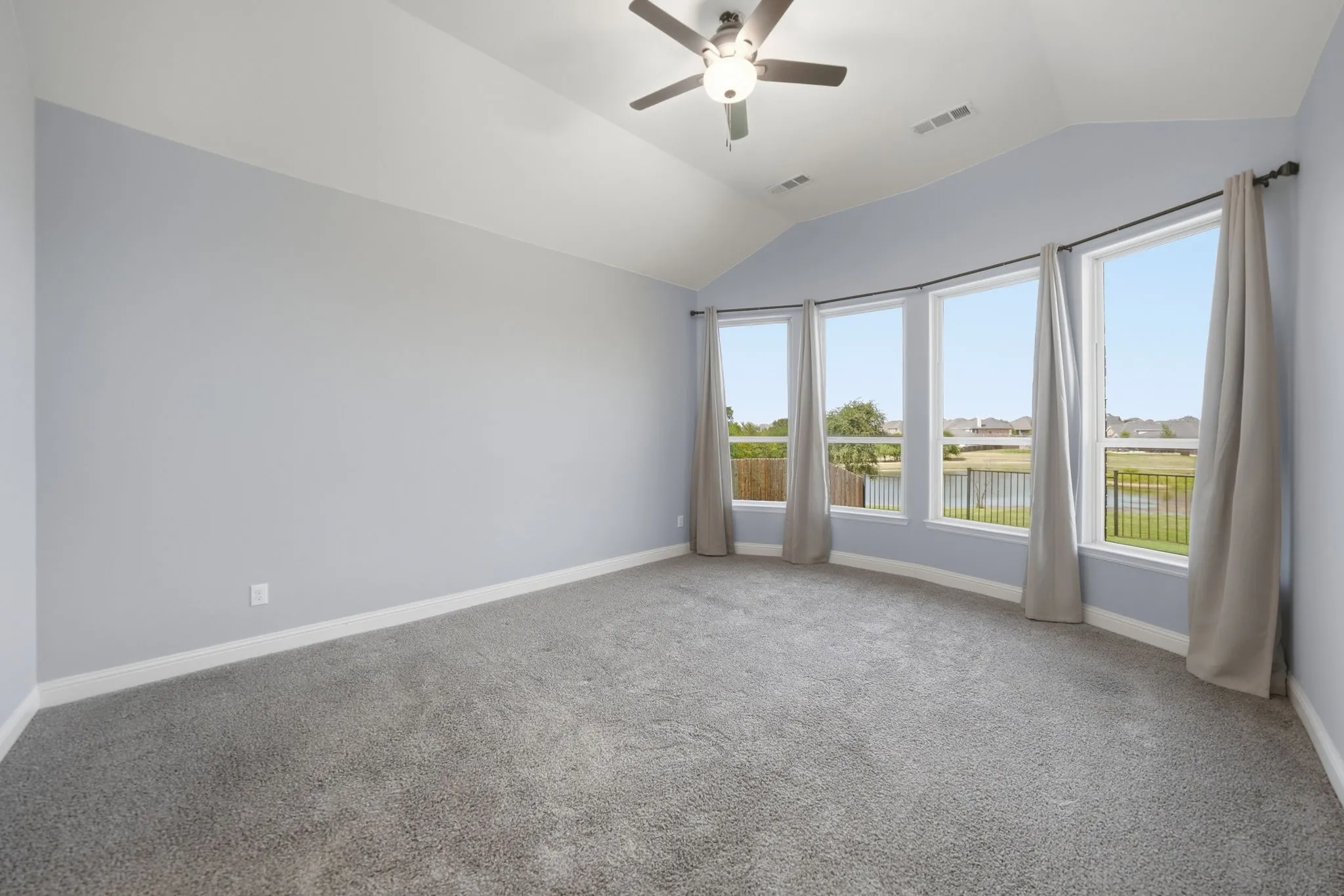 Single Family Residence For Sale in Denton County , 4213 Wilderness Pass, Fort Worth, Texas 76262, 4 Bedroom, 3 Bathroom, 2 Garage spaces, 2,884 Sqft, built in 2016, mls#21335615, Real Estate Agent in Fort Worth, Homes For Sale in Denton county, Homes For Sale in Fort Worth, Realtor in Fort Worth Texas, Real Estate Brokerage Independent Realty Texas, Luminita Cordes Realtor