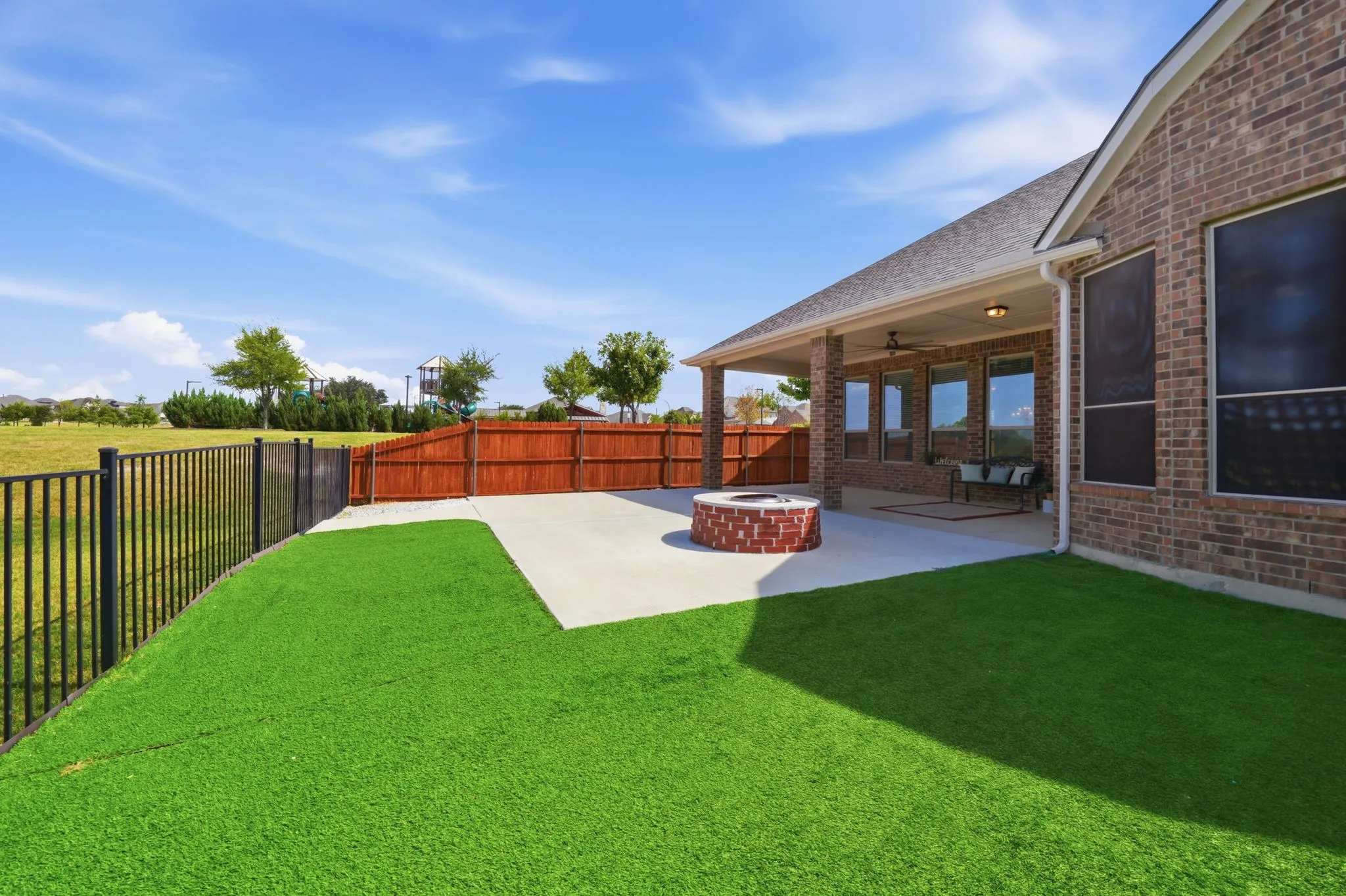 Single Family Residence For Sale in Denton County , 4213 Wilderness Pass, Fort Worth, Texas 76262, 4 Bedroom, 3 Bathroom, 2 Garage spaces, 2,884 Sqft, built in 2016, mls#21335615, Real Estate Agent in Fort Worth, Homes For Sale in Denton county, Homes For Sale in Fort Worth, Realtor in Fort Worth Texas, Real Estate Brokerage Independent Realty Texas, Luminita Cordes Realtor