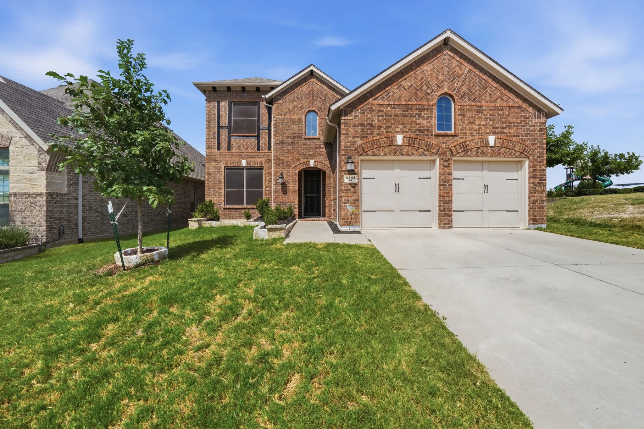 Single Family Residence For Sale in Denton County , 4213 Wilderness Pass, Fort Worth, Texas 76262, 4 Bedroom, 3 Bathroom, 2 Garage spaces, 2,884 Sqft, built in 2016, mls#21335615, Real Estate Agent in Fort Worth, Homes For Sale in Denton county, Homes For Sale in Fort Worth, Realtor in Fort Worth Texas, Real Estate Brokerage Independent Realty Texas, Luminita Cordes Realtor