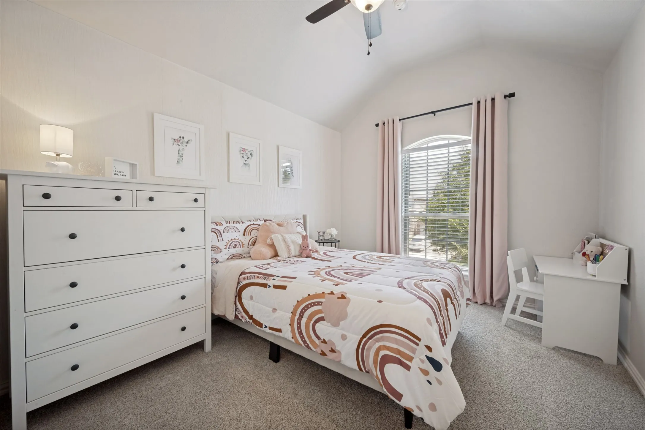 Single Family Residence For Sale in Denton County , 1133 Dayton Drive, Lantana, Texas 76226, 4 Bedroom, 3 Bathroom, 2 Garage spaces, 2,699 Sqft, built in 2008, mls#21338279, Real Estate Agent in Lantana, Homes For Sale in Denton county, Homes For Sale in Lantana, Realtor in Lantana Texas, Real Estate Brokerage Independent Realty Texas, Luminita Cordes Realtor