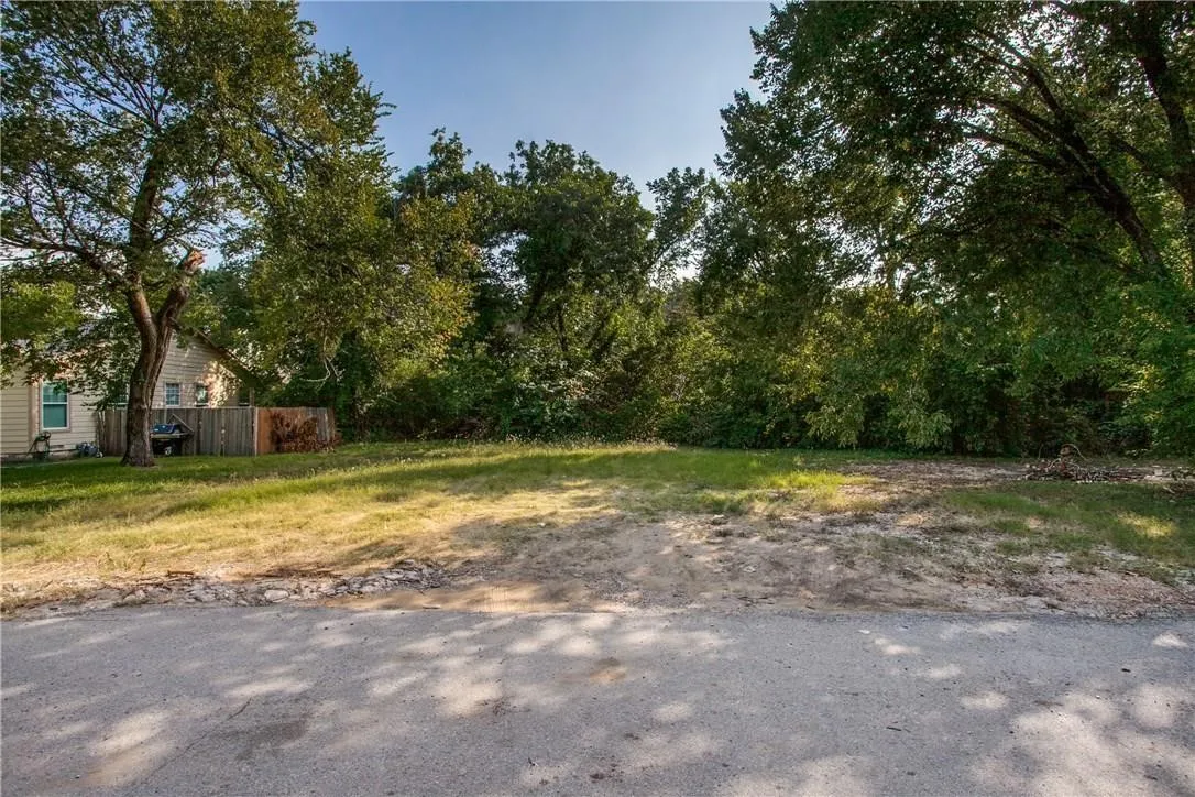 Unimproved Land For Sale in Dallas County , 6910 Mohawk Drive, Dallas, Texas 75235, 0, 0, Garage spaces, 0 Sqft, built in 0, mls#21341373, Real Estate Agent in Dallas, Homes For Sale in Dallas county, Homes For Sale in Dallas, Realtor in Dallas Texas, Real Estate Brokerage Independent Realty Texas, Luminita Cordes Realtor
