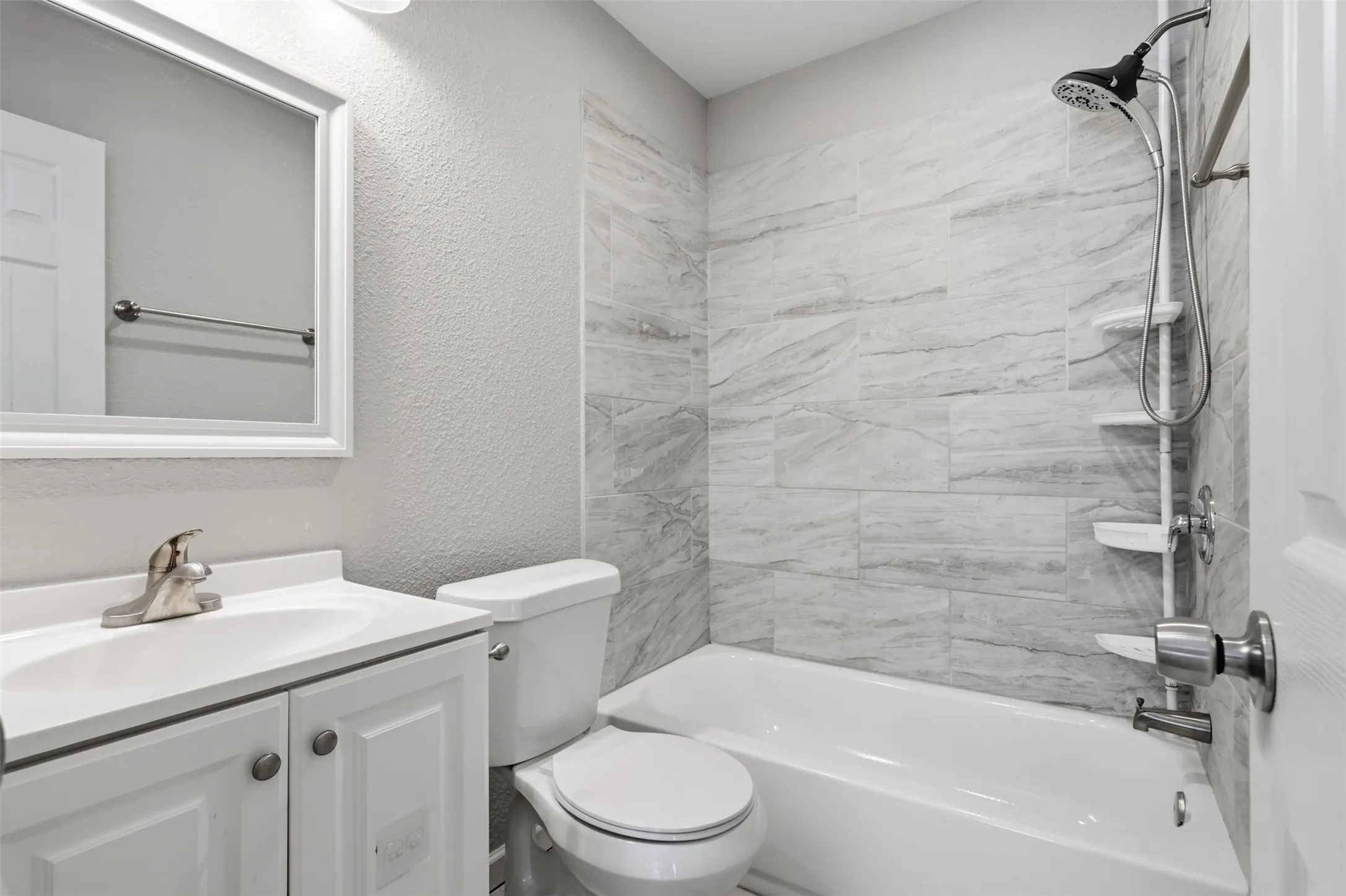 Single Family Residence For Sale in Dallas County , 1227 Wilbur Street, Dallas, Texas 75224, 5 Bedroom, 2 Bathroom, Garage spaces, 1,832 Sqft, built in 1937, mls#21340364, Real Estate Agent in Dallas, Homes For Sale in Dallas county, Homes For Sale in Dallas, Realtor in Dallas Texas, Real Estate Brokerage Independent Realty Texas, Luminita Cordes Realtor