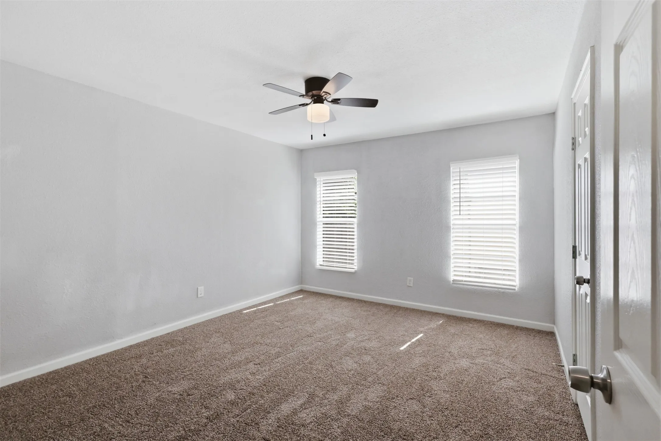 Single Family Residence For Sale in Dallas County , 1227 Wilbur Street, Dallas, Texas 75224, 5 Bedroom, 2 Bathroom, Garage spaces, 1,832 Sqft, built in 1937, mls#21340364, Real Estate Agent in Dallas, Homes For Sale in Dallas county, Homes For Sale in Dallas, Realtor in Dallas Texas, Real Estate Brokerage Independent Realty Texas, Luminita Cordes Realtor