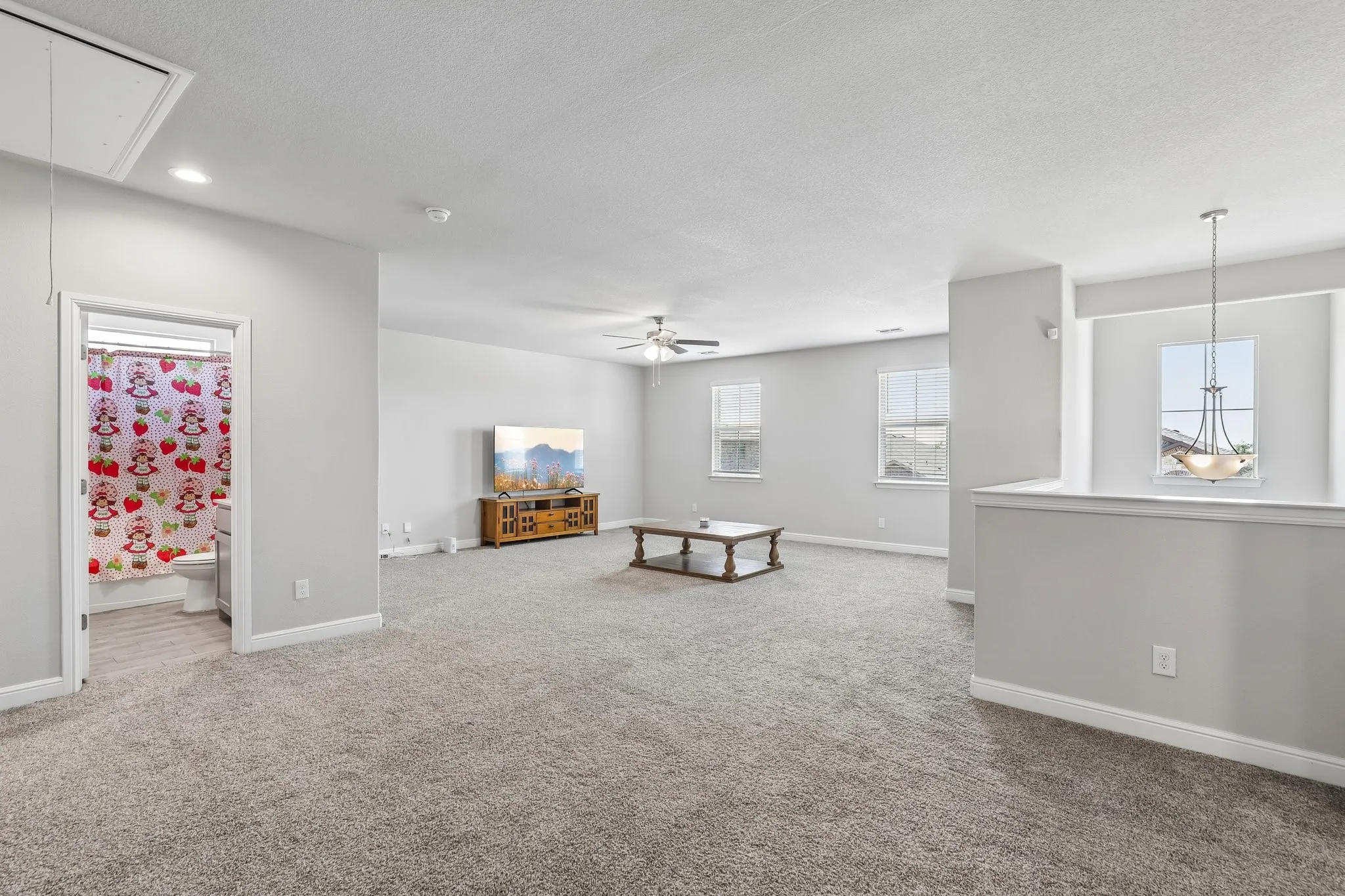 Single Family Residence For Sale in Johnson County , 1404 Fremont Trail, Cleburne, Texas 76033, 4 Bedroom, 4 Bathroom, 2 Garage spaces, 2,863 Sqft, built in 2021, Price $349,000, mls#21340564, Real Estate Agent in Cleburne, Homes For Sale in Johnson county, Homes For Sale in Cleburne, Realtor in Cleburne Texas, Real Estate Brokerage Independent Realty Texas, Luminita Cordes Realtor