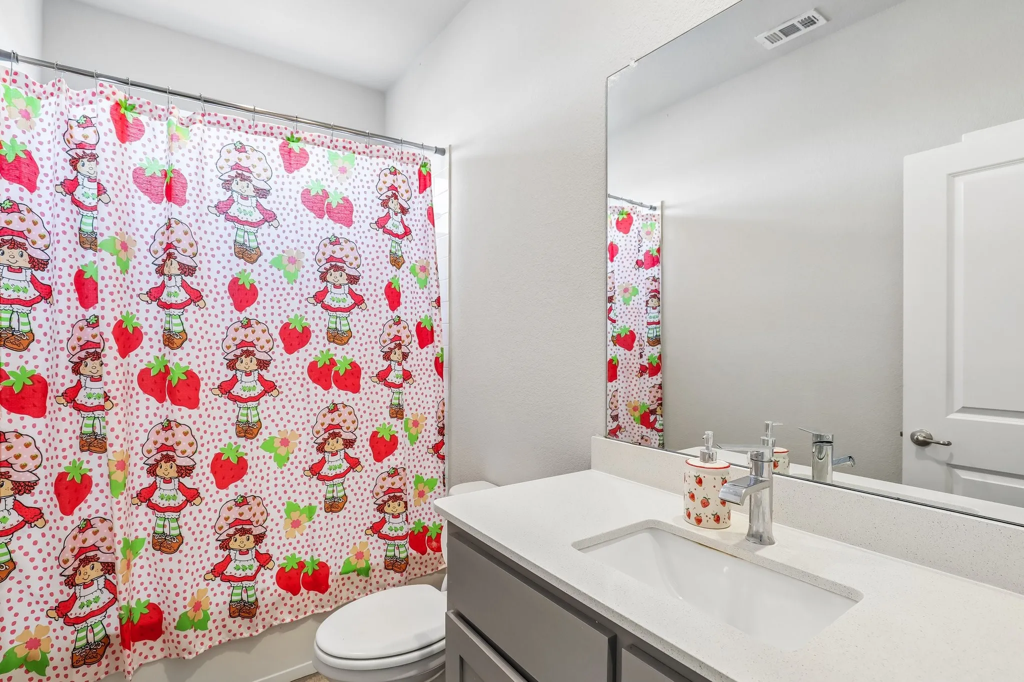 Single Family Residence For Sale in Johnson County , 1404 Fremont Trail, Cleburne, Texas 76033, 4 Bedroom, 4 Bathroom, 2 Garage spaces, 2,863 Sqft, built in 2021, Price $349,000, mls#21340564, Real Estate Agent in Cleburne, Homes For Sale in Johnson county, Homes For Sale in Cleburne, Realtor in Cleburne Texas, Real Estate Brokerage Independent Realty Texas, Luminita Cordes Realtor