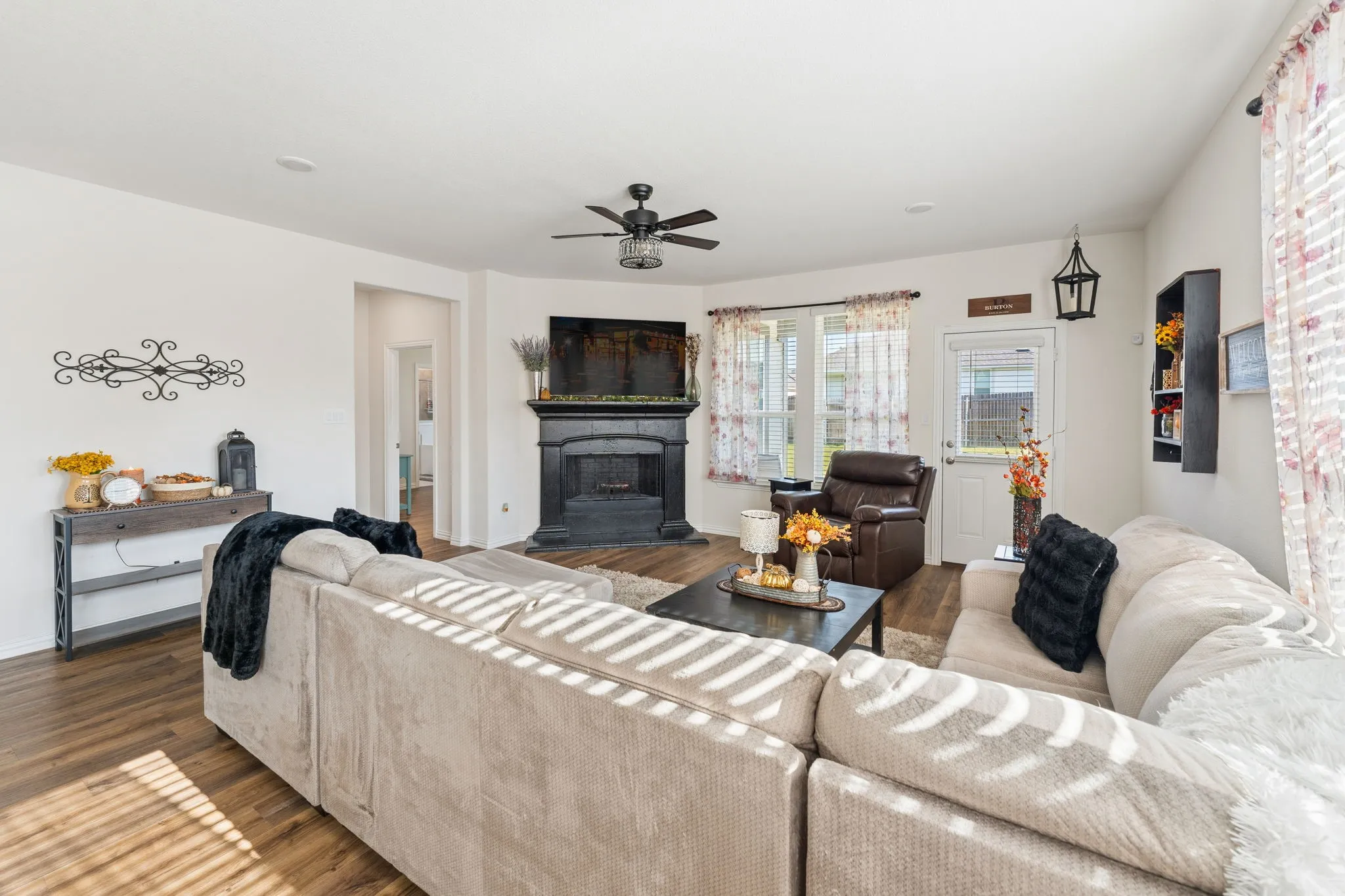 Single Family Residence For Sale in Parker County , 772 Brookside Drive, Springtown, Texas 76082, 4 Bedroom, 2 Bathroom, 2 Garage spaces, 2,104 Sqft, built in 2023, mls#21338453, Real Estate Agent in Springtown, Homes For Sale in Parker county, Homes For Sale in Springtown, Realtor in Springtown Texas, Real Estate Brokerage Independent Realty Texas, Luminita Cordes Realtor