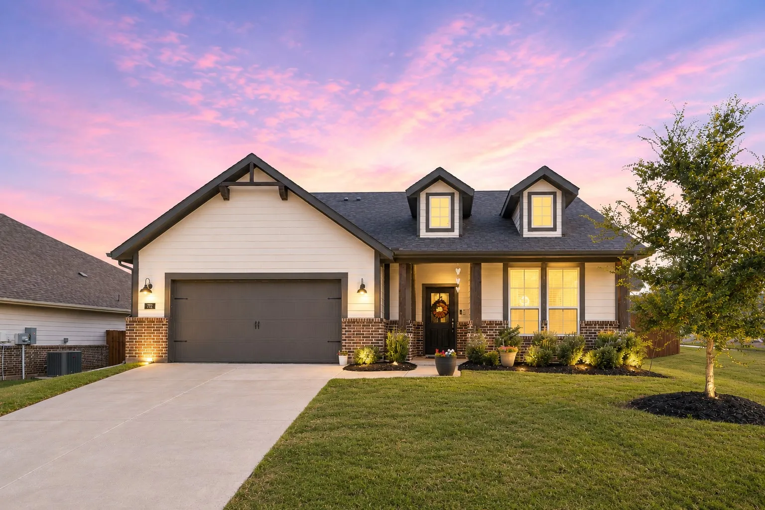 Single Family Residence For Sale in Parker County , 772 Brookside Drive, Springtown, Texas 76082, 4 Bedroom, 2 Bathroom, 2 Garage spaces, 2,104 Sqft, built in 2023, mls#21338453, Real Estate Agent in Springtown, Homes For Sale in Parker county, Homes For Sale in Springtown, Realtor in Springtown Texas, Real Estate Brokerage Independent Realty Texas, Luminita Cordes Realtor