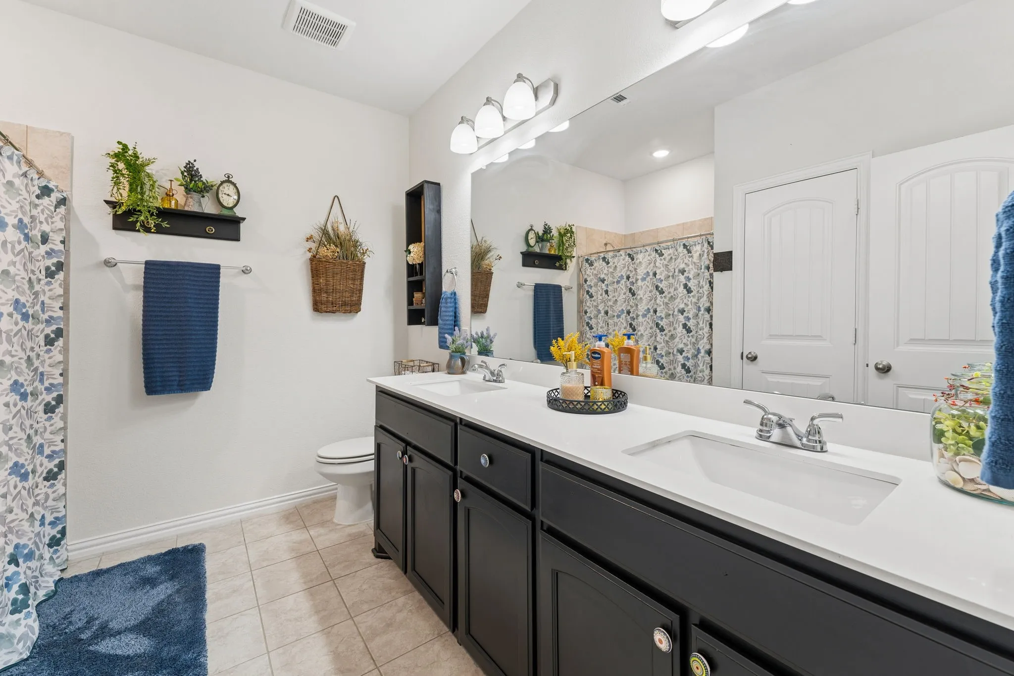 Double vanity in secondary bathroom.