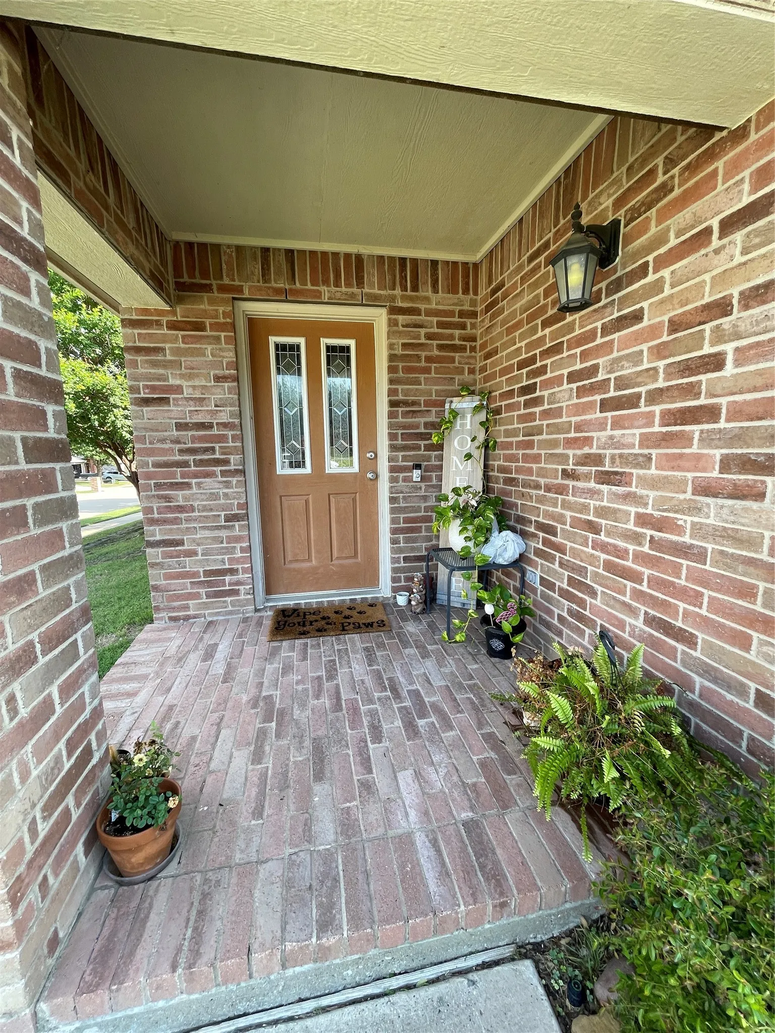 Single Family Residence For Sale in Collin County , 9565 Stanhope Drive, Frisco, Texas 75035, 3 Bedroom, 2 Bathroom, 2 Garage spaces, 2,038 Sqft, built in 2005, mls#21335708, Real Estate Agent in Frisco, Homes For Sale in Collin county, Homes For Sale in Frisco, Realtor in Frisco Texas, Real Estate Brokerage Independent Realty Texas, Luminita Cordes Realtor
