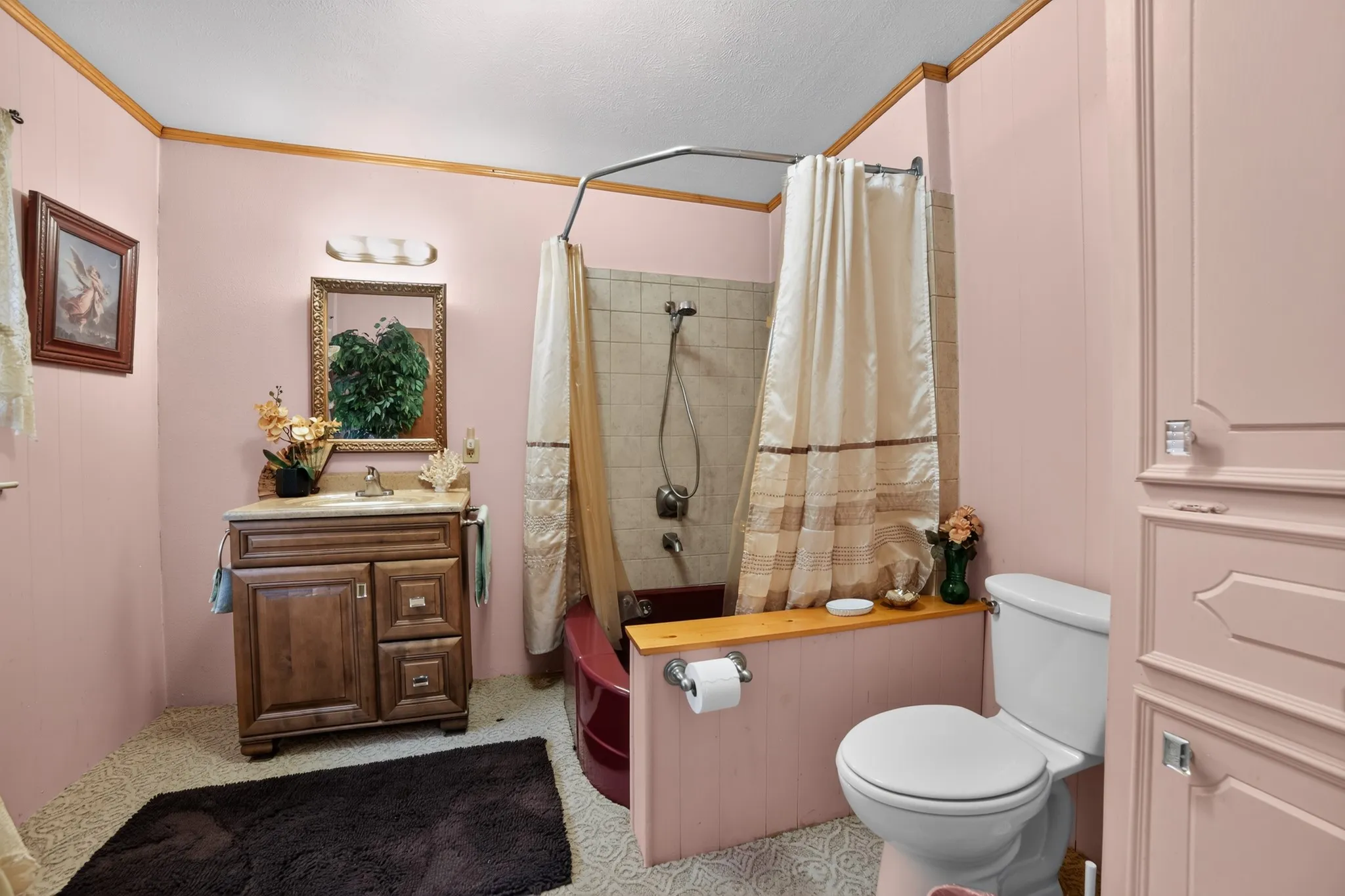 Single Family Residence For Sale in Hunt County , 4161 Shadow Lane, Lone Oak, Texas 75453, 3 Bedroom, 2 Bathroom, 2 Garage spaces, 2,464 Sqft, built in 1970, mls#21341385, Real Estate Agent in Lone Oak, Homes For Sale in Hunt county, Homes For Sale in Lone Oak, Realtor in Lone Oak Texas, Real Estate Brokerage Independent Realty Texas, Luminita Cordes Realtor