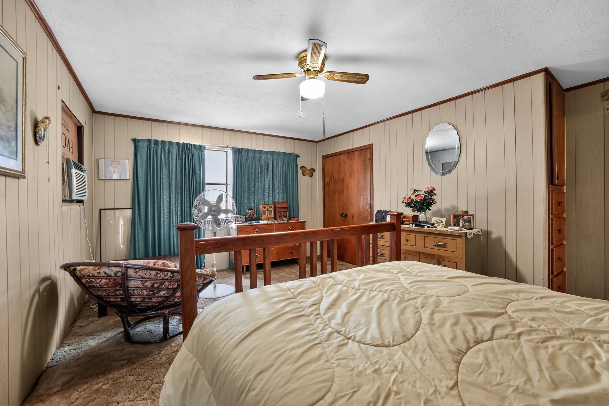 Single Family Residence For Sale in Hunt County , 4161 Shadow Lane, Lone Oak, Texas 75453, 3 Bedroom, 2 Bathroom, 2 Garage spaces, 2,464 Sqft, built in 1970, mls#21341385, Real Estate Agent in Lone Oak, Homes For Sale in Hunt county, Homes For Sale in Lone Oak, Realtor in Lone Oak Texas, Real Estate Brokerage Independent Realty Texas, Luminita Cordes Realtor