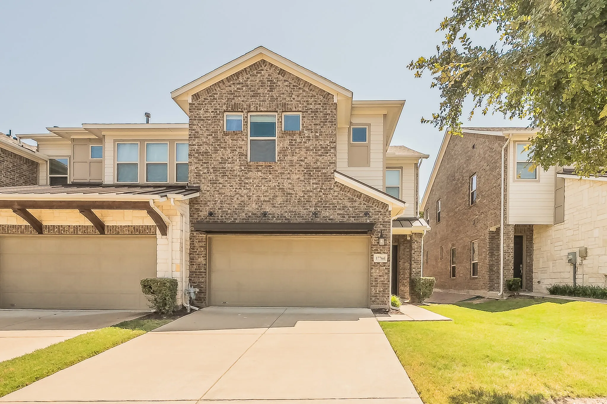 Townhouse For Sale in Collin County , 17764 Agave Lane, Dallas, Texas 75252, 3 Bedroom, 3 Bathroom, 2 Garage spaces, 1,921 Sqft, built in 2017, mls#21340631, Real Estate Agent in Dallas, Homes For Sale in Collin county, Homes For Sale in Dallas, Realtor in Dallas Texas, Real Estate Brokerage Independent Realty Texas, Luminita Cordes Realtor