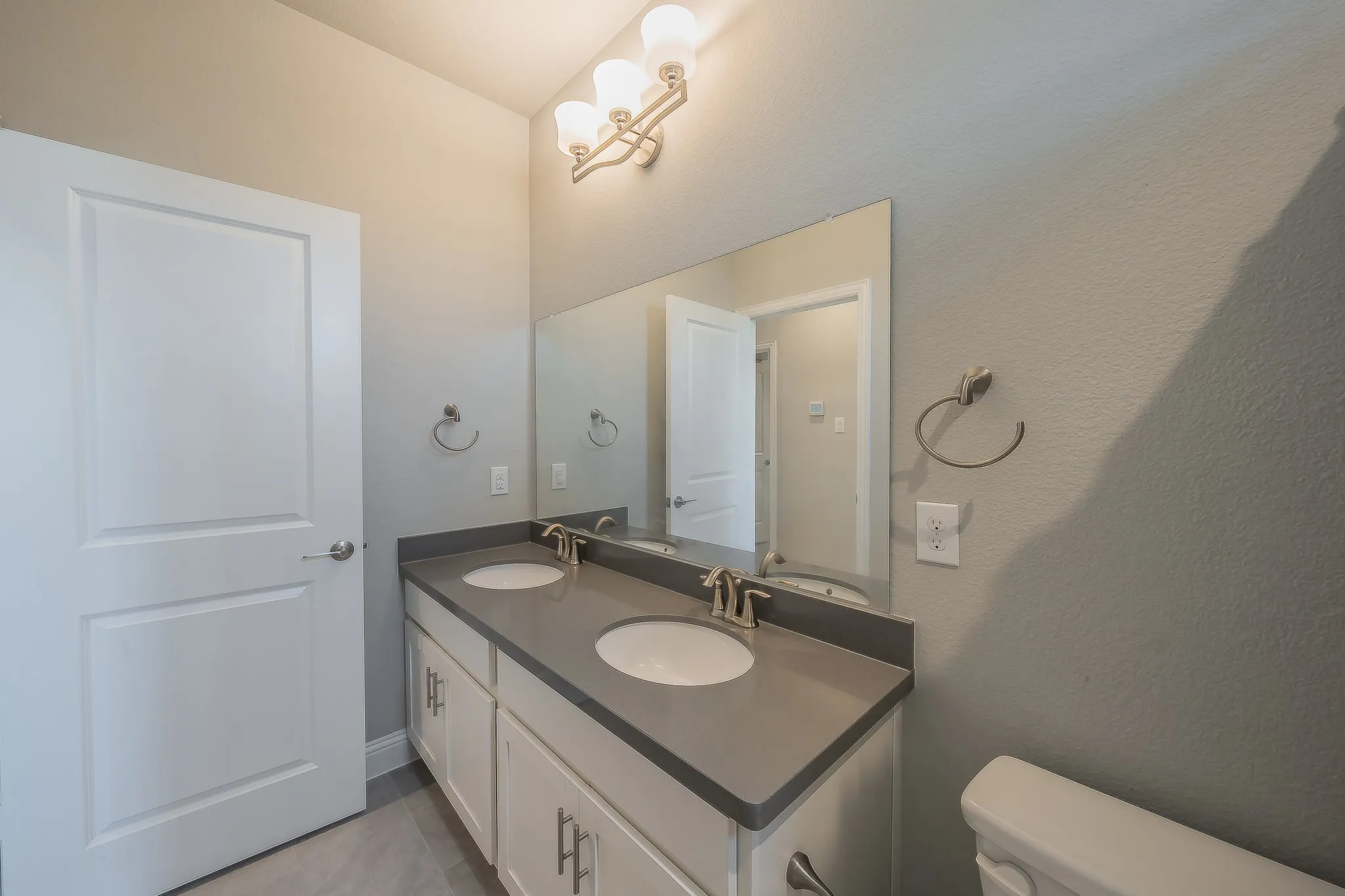 Secondary bathroom