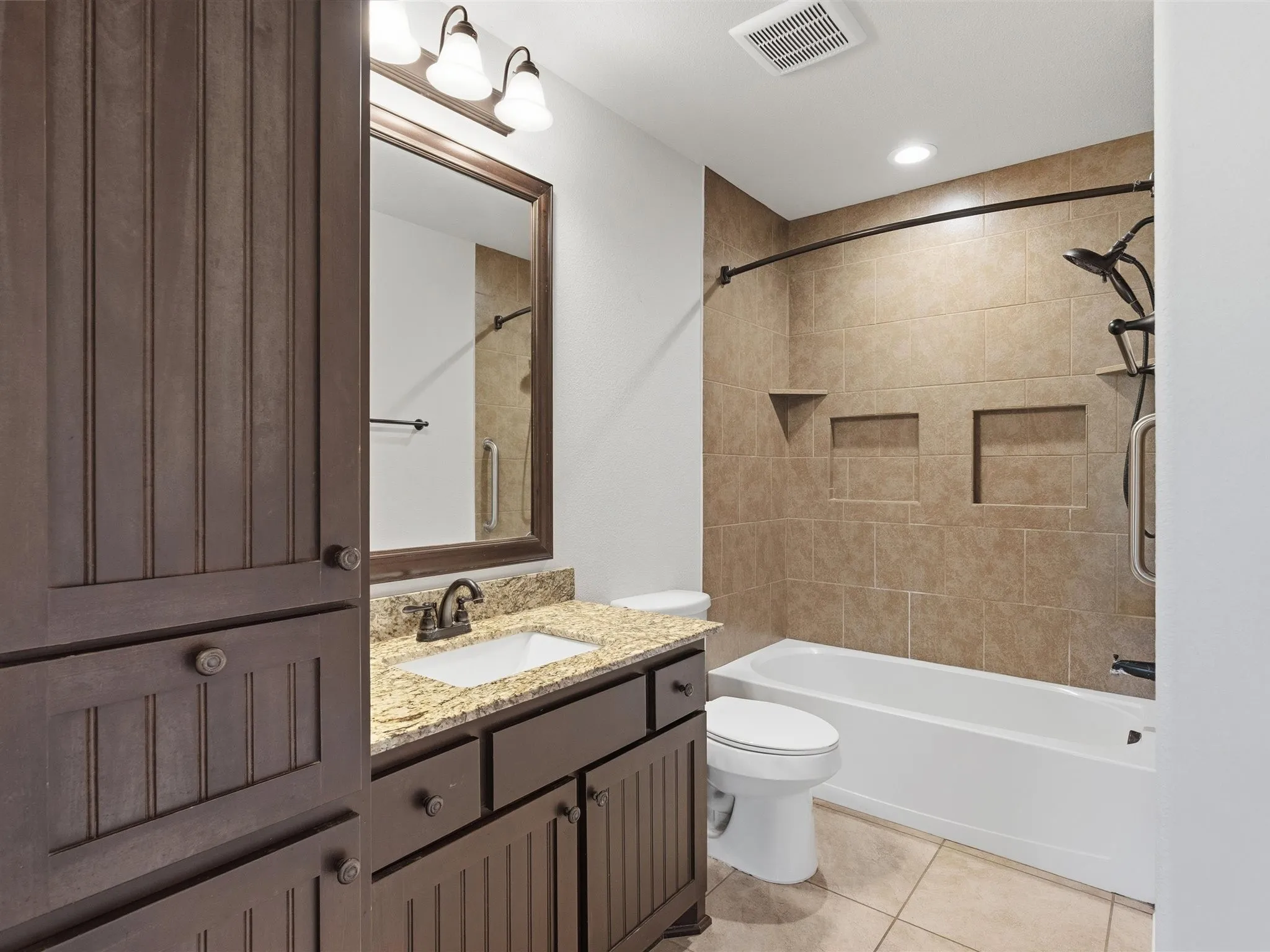 Single Family Residence For Sale in Rockwall County , 623 N King Road, Royse City, Texas 75189, 4 Bedroom, 3 Bathroom, 2 Garage spaces, 2,204 Sqft, built in 2017, mls#21341378, Real Estate Agent in Royse City, Homes For Sale in Rockwall county, Homes For Sale in Royse City, Realtor in Royse City Texas, Real Estate Brokerage Independent Realty Texas, Luminita Cordes Realtor