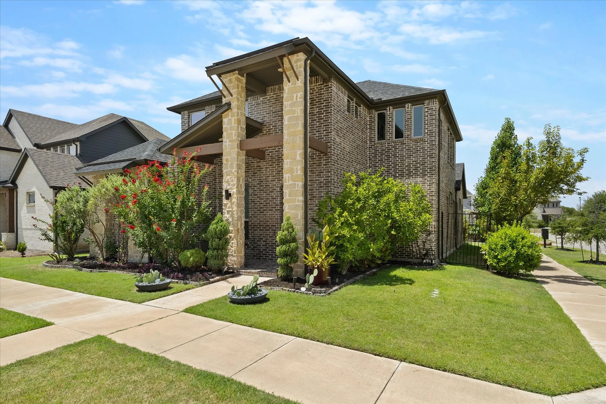 Single Family Residence For Sale in Denton County , 8593 Tripoli Trail, Frisco, Texas 75034, 4 Bedroom, 3 Bathroom, 2 Garage spaces, 2,759 Sqft, built in 2019, mls#21338656, Real Estate Agent in Frisco, Homes For Sale in Denton county, Homes For Sale in Frisco, Realtor in Frisco Texas, Real Estate Brokerage Independent Realty Texas, Luminita Cordes Realtor