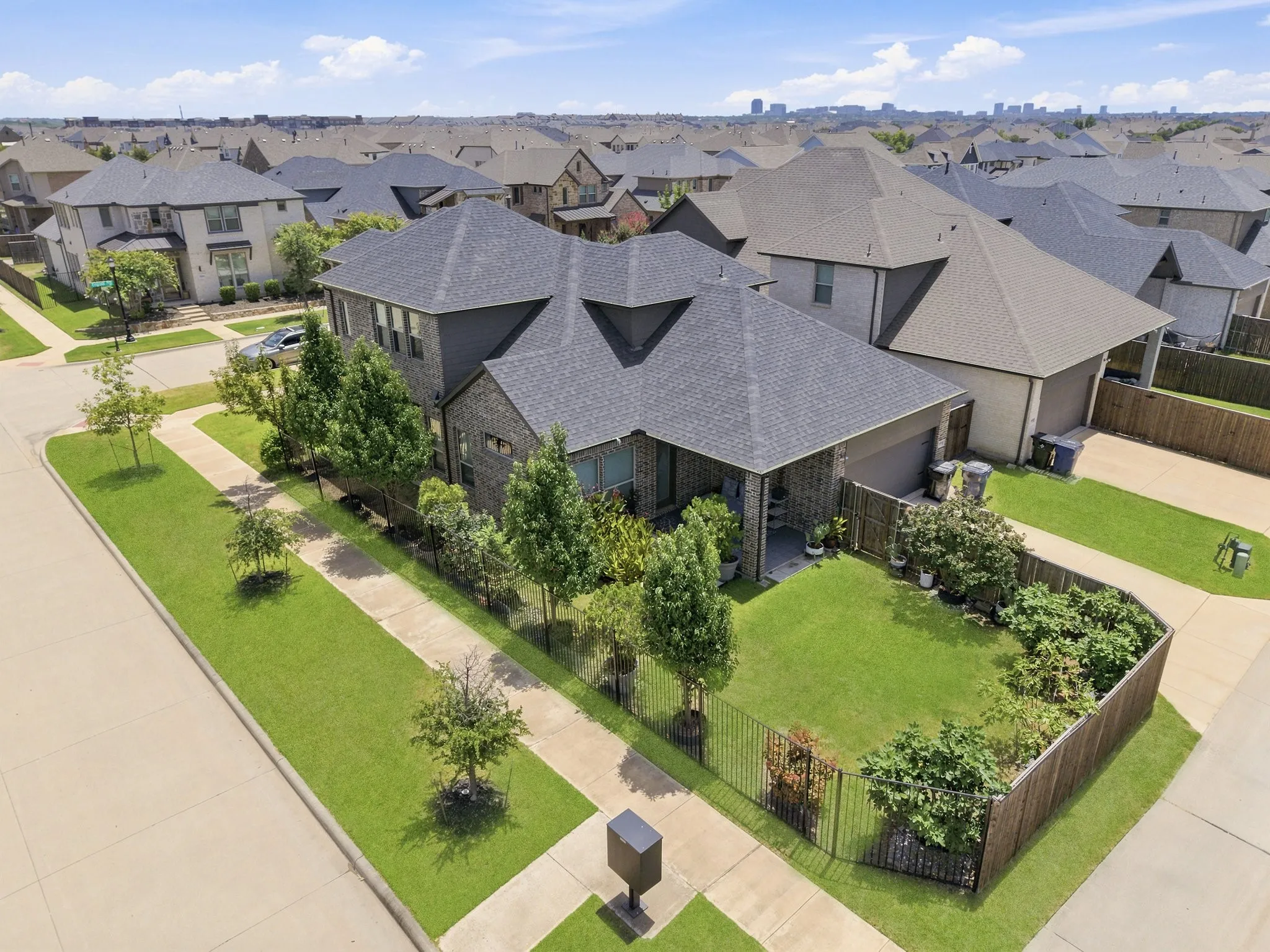 Single Family Residence For Sale in Denton County , 8593 Tripoli Trail, Frisco, Texas 75034, 4 Bedroom, 3 Bathroom, 2 Garage spaces, 2,759 Sqft, built in 2019, mls#21338656, Real Estate Agent in Frisco, Homes For Sale in Denton county, Homes For Sale in Frisco, Realtor in Frisco Texas, Real Estate Brokerage Independent Realty Texas, Luminita Cordes Realtor