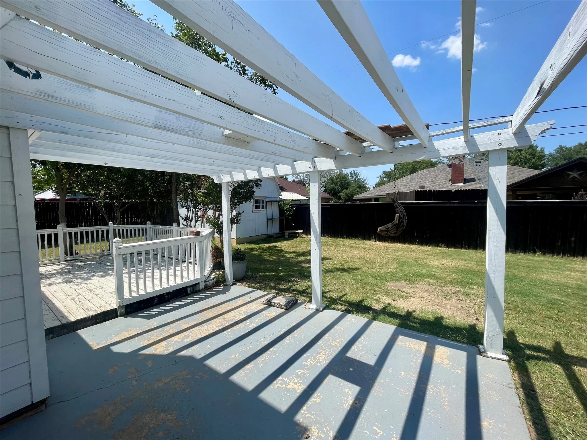 Single Family Residence For Sale in Denton County , 625 Main Street, Roanoke, Texas 76262, 3 Bedrooms, 2 Bathrooms, 2 Garage spaces, 1,290 Sqft, built in 1994, Price $455,000, mls#21341208, Real Estate Agent in Roanoke, Homes For Sale in Denton county, Homes For Sale in Roanoke, Realtor in Roanoke Texas, Real Estate Brokerage Independent Realty Texas, Luminita Cordes Realtor