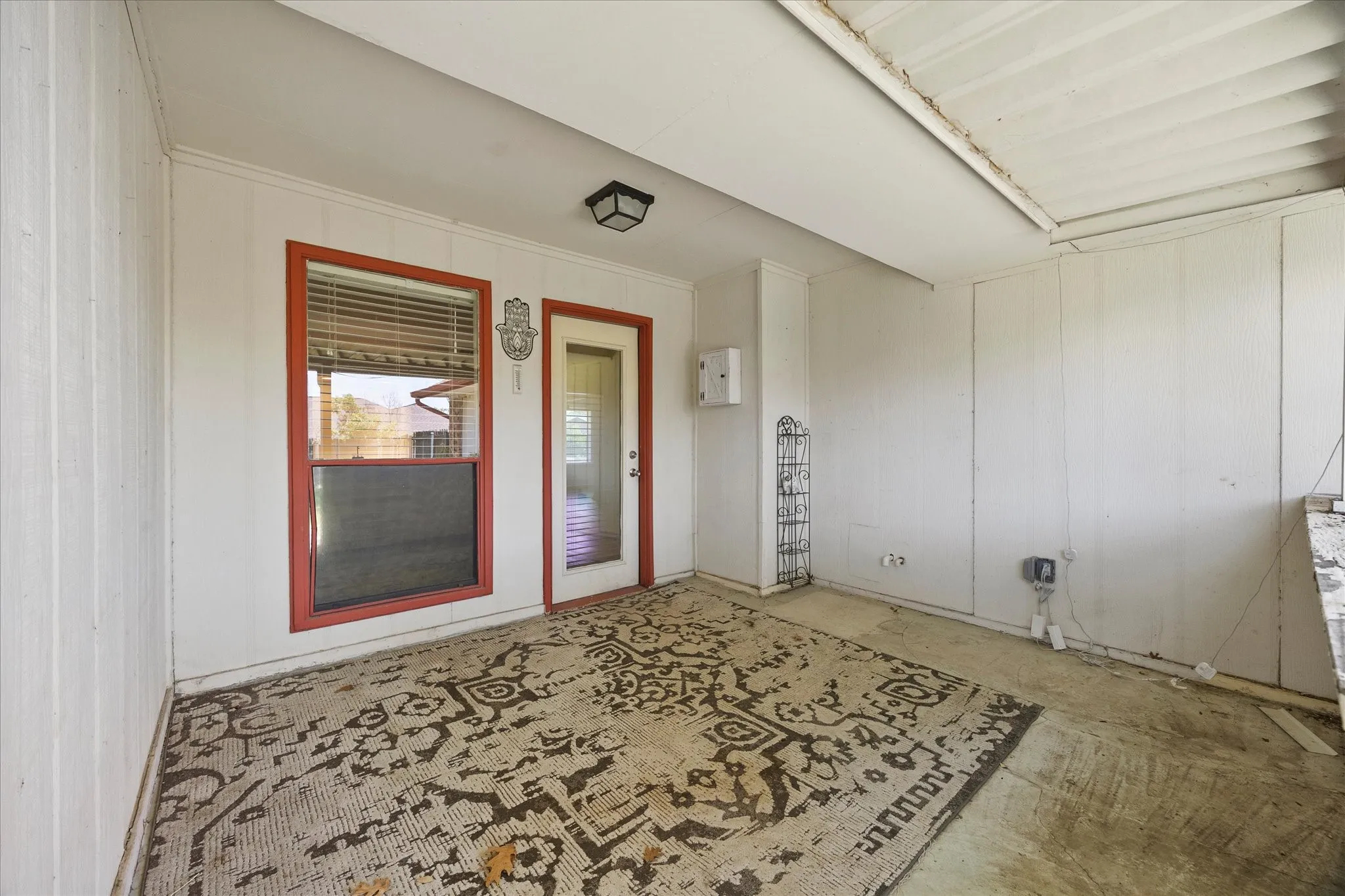 Single Family Residence For Sale in Dallas County , 3227 Wichita Drive, Mesquite, Texas 75149, 3 Bedroom, 2 Bathroom, 2 Garage spaces, 1,619 Sqft, built in 1982, mls#21341387, Real Estate Agent in Mesquite, Homes For Sale in Dallas county, Homes For Sale in Mesquite, Realtor in Mesquite Texas, Real Estate Brokerage Independent Realty Texas, Luminita Cordes Realtor