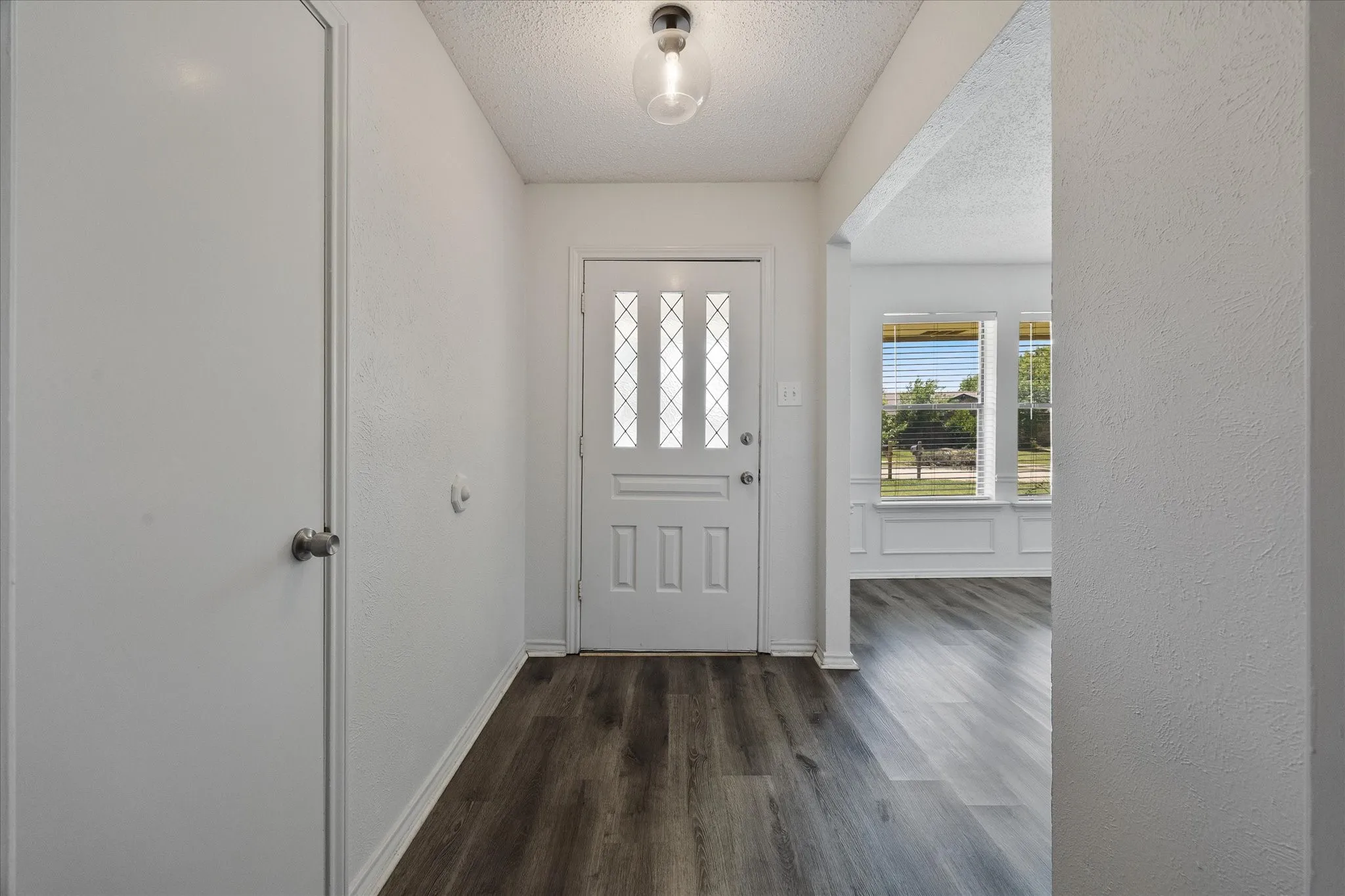 Single Family Residence For Sale in Dallas County , 3227 Wichita Drive, Mesquite, Texas 75149, 3 Bedroom, 2 Bathroom, 2 Garage spaces, 1,619 Sqft, built in 1982, mls#21341387, Real Estate Agent in Mesquite, Homes For Sale in Dallas county, Homes For Sale in Mesquite, Realtor in Mesquite Texas, Real Estate Brokerage Independent Realty Texas, Luminita Cordes Realtor