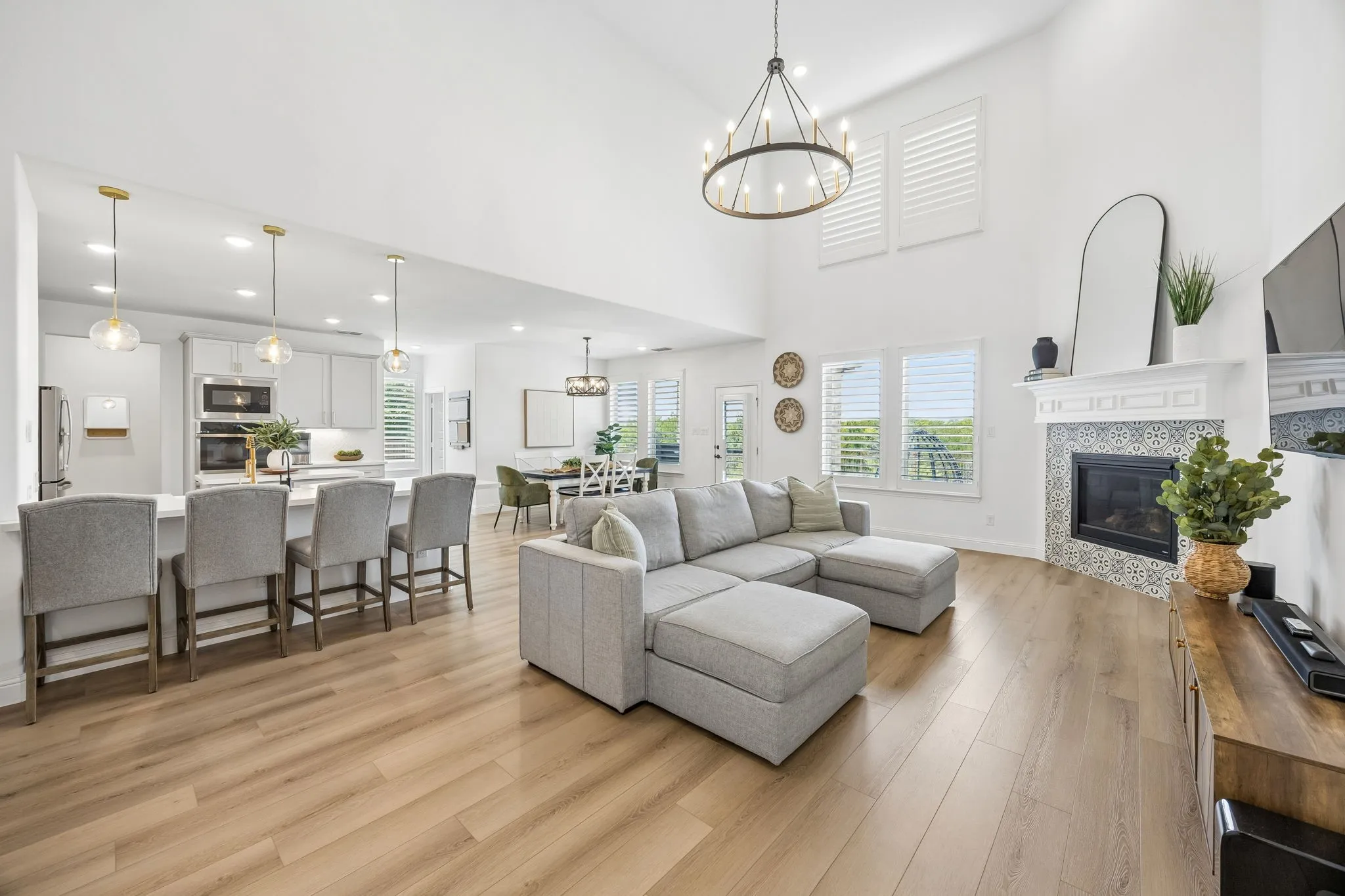 Perfect for entertaining, 3200 Willowbrook Road boasts a kitchen that opens to the family room.