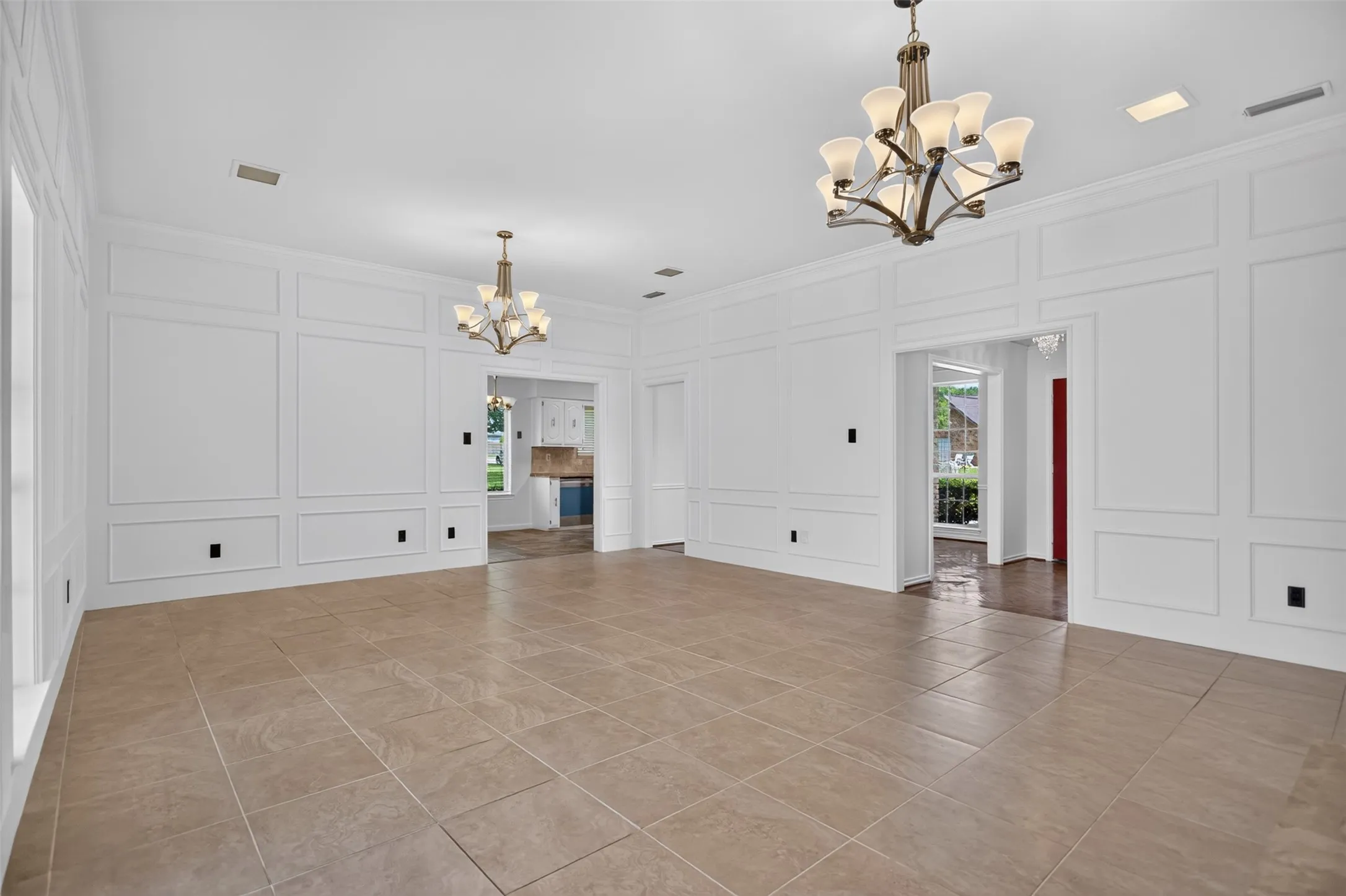 Single Family Residence For Sale in Dallas County , 1508 Summertree Court, Richardson, Texas 75082, 5 Bedroom, 3 Bathroom, Garage spaces, 2,892 Sqft, built in 1978, mls#21341413, Real Estate Agent in Richardson, Homes For Sale in Dallas county, Homes For Sale in Richardson, Realtor in Richardson Texas, Real Estate Brokerage Independent Realty Texas, Luminita Cordes Realtor