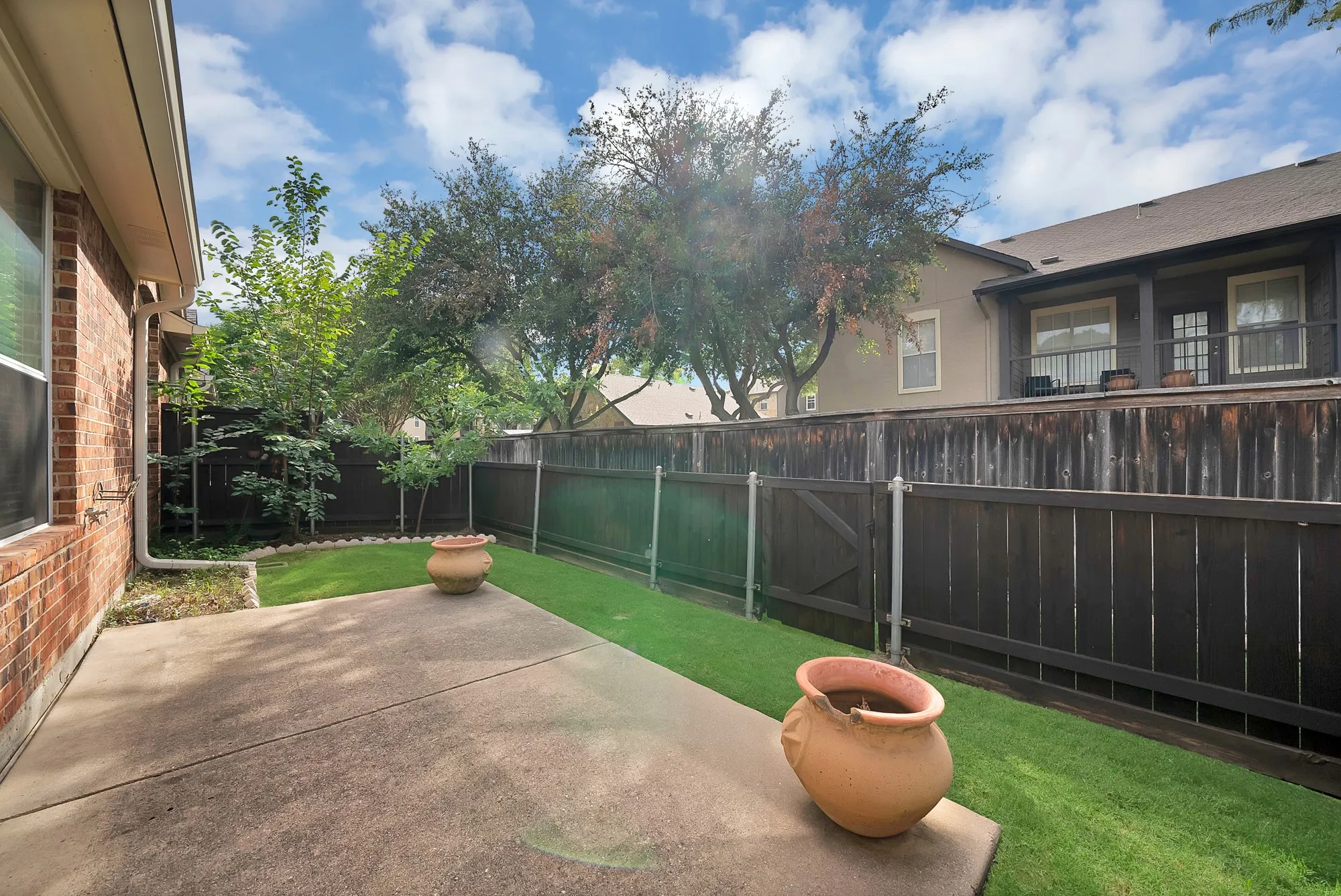 Townhouse For Sale in Collin County , 9937 Sedgewick Avenue, Plano, Texas 75025, 2 Bedroom, 2 Bathroom, 2 Garage spaces, 1,562 Sqft, built in 2007, mls#21340964, Real Estate Agent in Plano, Homes For Sale in Collin county, Homes For Sale in Plano, Realtor in Plano Texas, Real Estate Brokerage Independent Realty Texas, Luminita Cordes Realtor