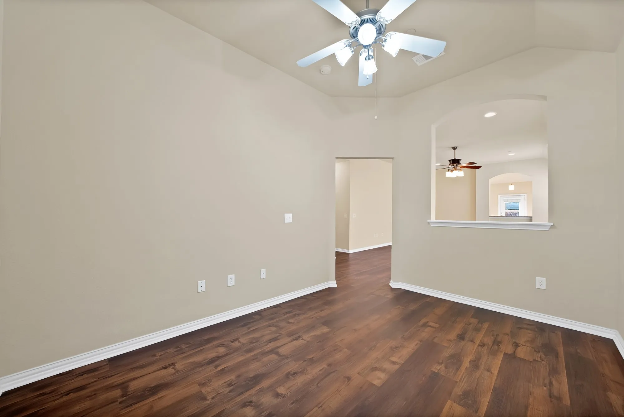 Townhouse For Sale in Collin County , 9937 Sedgewick Avenue, Plano, Texas 75025, 2 Bedroom, 2 Bathroom, 2 Garage spaces, 1,562 Sqft, built in 2007, mls#21340964, Real Estate Agent in Plano, Homes For Sale in Collin county, Homes For Sale in Plano, Realtor in Plano Texas, Real Estate Brokerage Independent Realty Texas, Luminita Cordes Realtor
