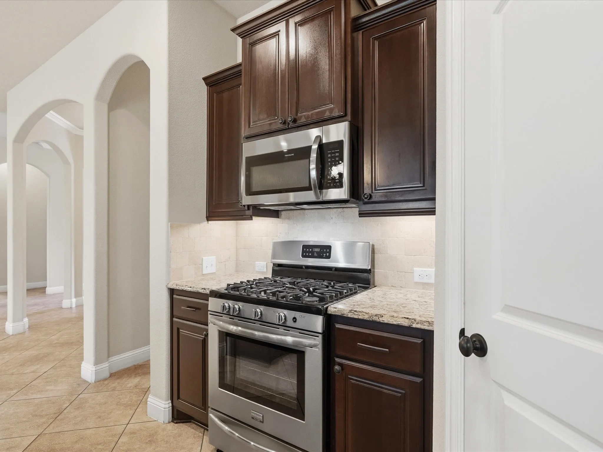 Single Family Residence For Sale in Kaufman County , 508 Clemson Lane, Forney, Texas 75126, 3 Bedroom, 2 Bathroom, 2 Garage spaces, 1,703 Sqft, built in 2016, mls#21341401, Real Estate Agent in Forney, Homes For Sale in Kaufman county, Homes For Sale in Forney, Realtor in Forney Texas, Real Estate Brokerage Independent Realty Texas, Luminita Cordes Realtor