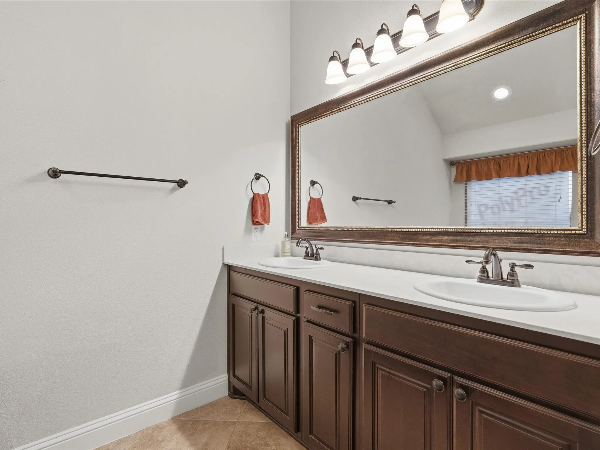 Single Family Residence For Sale in Kaufman County , 508 Clemson Lane, Forney, Texas 75126, 3 Bedroom, 2 Bathroom, 2 Garage spaces, 1,703 Sqft, built in 2016, mls#21341401, Real Estate Agent in Forney, Homes For Sale in Kaufman county, Homes For Sale in Forney, Realtor in Forney Texas, Real Estate Brokerage Independent Realty Texas, Luminita Cordes Realtor