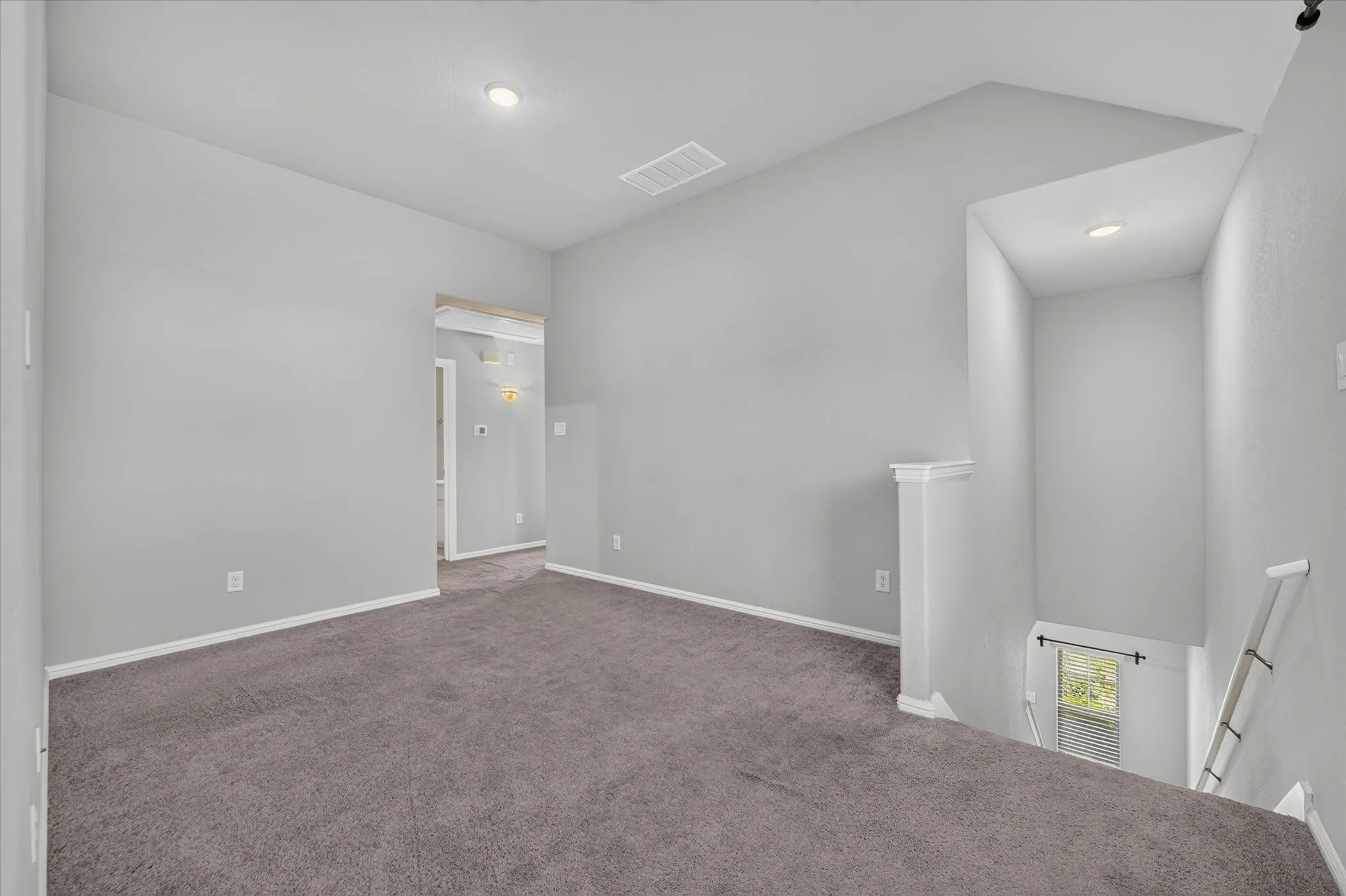 Single Family Residence For Rent in Denton County , 3348 Duncan Way, Corinth, Texas 76210, 3 Bedroom, 3 Bathroom, 2 Garage spaces, 1,859 Sqft, built in 2020, mls#21341041, Real Estate Agent in Corinth, Homes For Rent in Denton county, Homes For Rent in Corinth, Realtor in Corinth Texas, Real Estate Brokerage Independent Realty Texas, Luminita Cordes Realtor