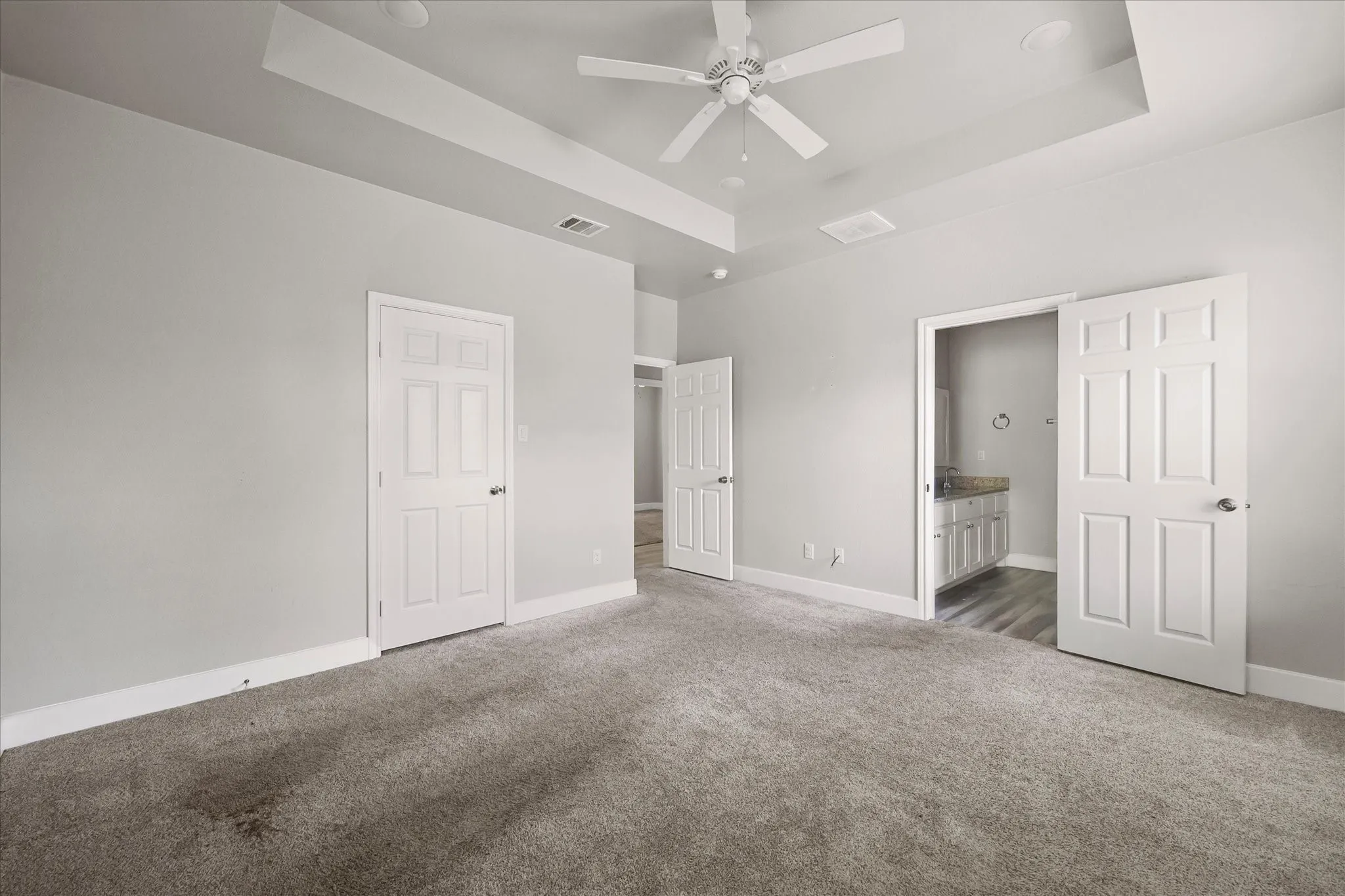 Single Family Residence For Sale in Hunt County , 3802 College Street, Greenville, Texas 75401, 3 Bedrooms, 2 Bathrooms, 1 Garage spaces, 1,420 Sqft, built in 2021, Price $249,000, mls#21332396, Real Estate Agent in Greenville, Homes For Sale in Hunt county, Homes For Sale in Greenville, Realtor in Greenville Texas, Real Estate Brokerage Independent Realty Texas, Luminita Cordes Realtor