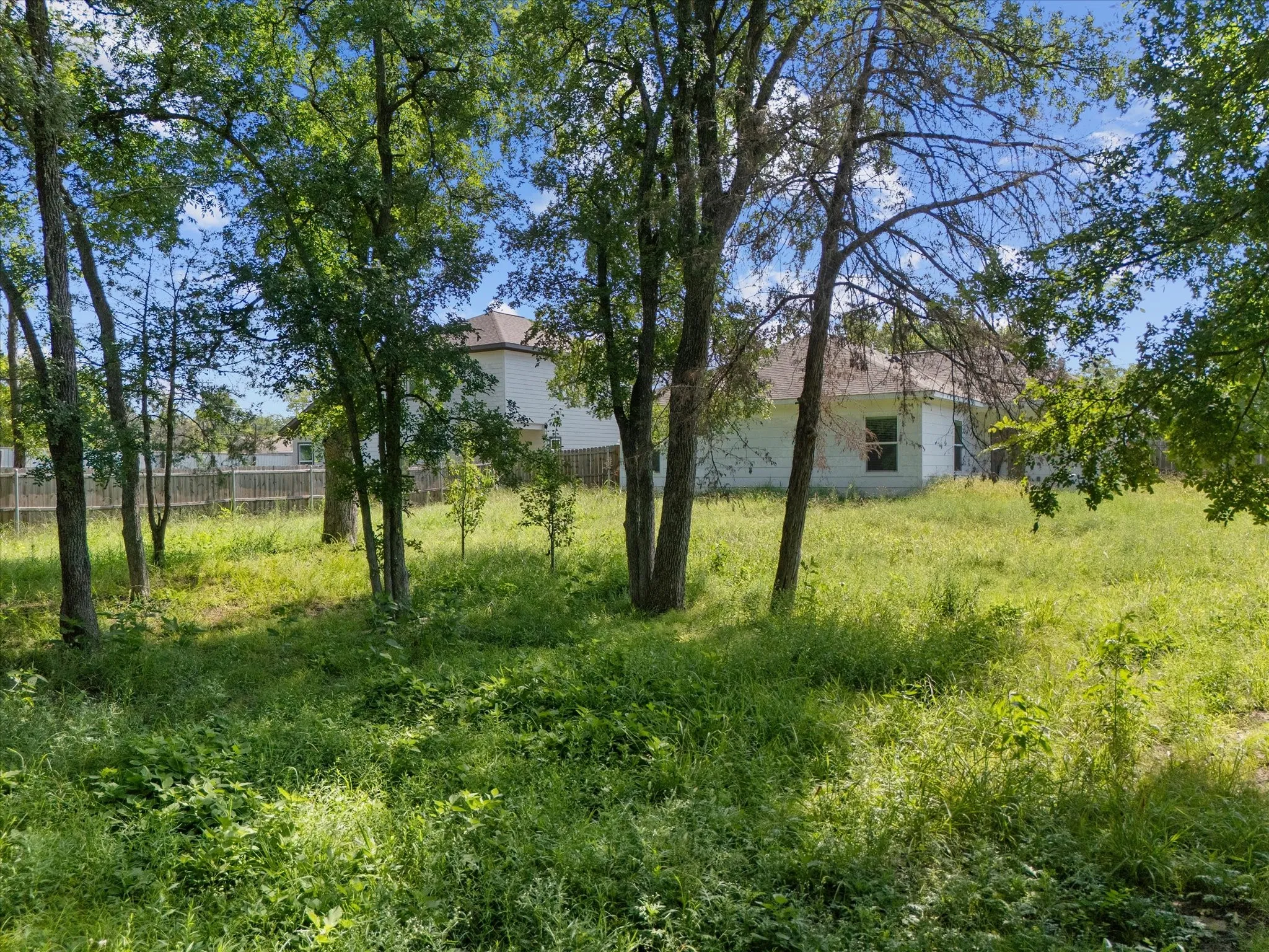 Single Family Residence For Sale in Hunt County , 3802 College Street, Greenville, Texas 75401, 3 Bedrooms, 2 Bathrooms, 1 Garage spaces, 1,420 Sqft, built in 2021, Price $249,000, mls#21332396, Real Estate Agent in Greenville, Homes For Sale in Hunt county, Homes For Sale in Greenville, Realtor in Greenville Texas, Real Estate Brokerage Independent Realty Texas, Luminita Cordes Realtor