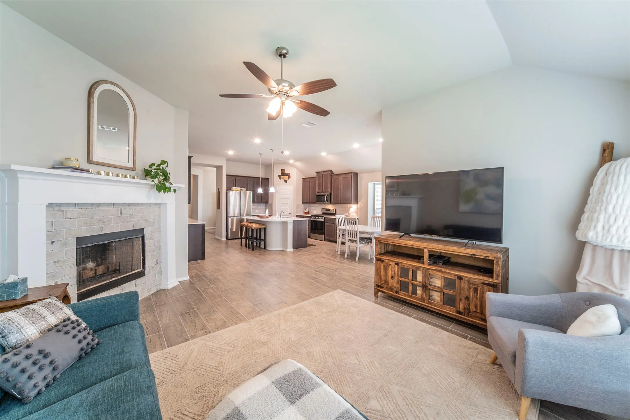 Single Family Residence For Sale in Parker County , 1828 Abelia Lane, Weatherford, Texas 76086, 3 Bedrooms, 2 Bathrooms, 2 Garage spaces, 1,991 Sqft, built in 2022, Price $380,000, mls#21340430, Real Estate Agent in Weatherford, Homes For Sale in Parker county, Homes For Sale in Weatherford, Realtor in Weatherford Texas, Real Estate Brokerage Independent Realty Texas, Luminita Cordes Realtor