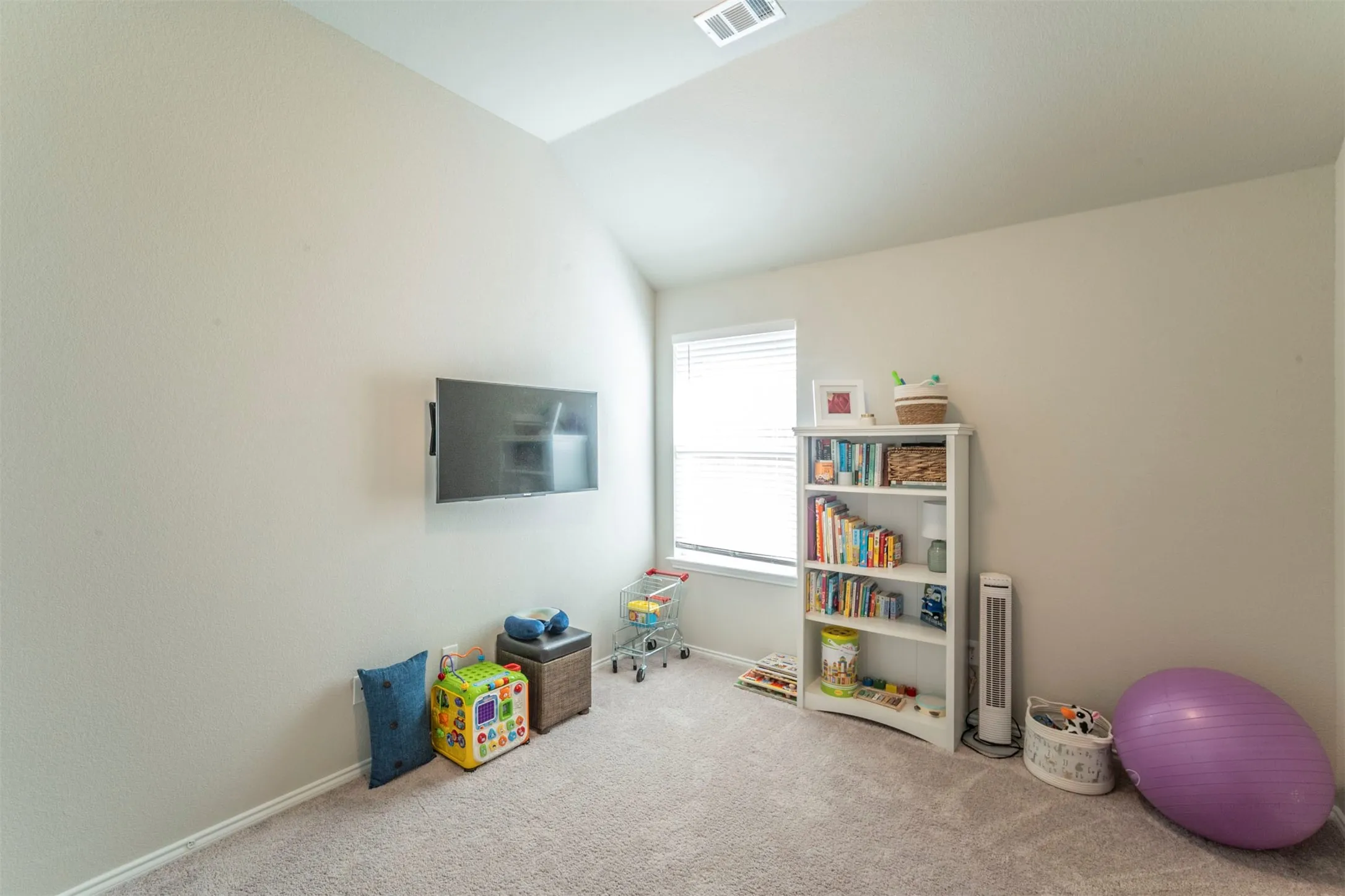 Single Family Residence For Sale in Parker County , 1828 Abelia Lane, Weatherford, Texas 76086, 3 Bedrooms, 2 Bathrooms, 2 Garage spaces, 1,991 Sqft, built in 2022, Price $380,000, mls#21340430, Real Estate Agent in Weatherford, Homes For Sale in Parker county, Homes For Sale in Weatherford, Realtor in Weatherford Texas, Real Estate Brokerage Independent Realty Texas, Luminita Cordes Realtor