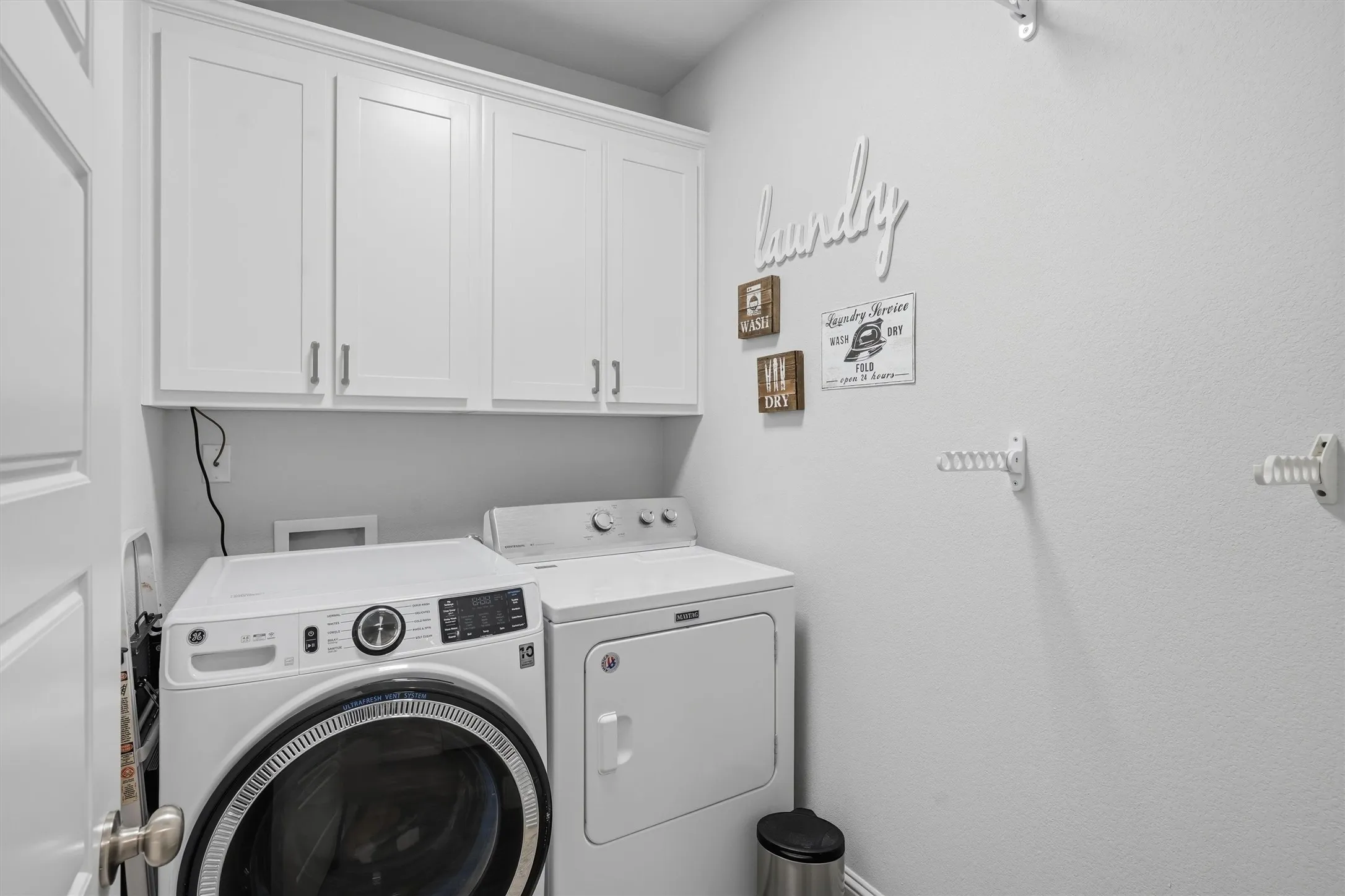 Single Family Residence For Sale in Denton County , 15005 Lost Wagon Street, Justin, Texas 76247, 5 Bedroom, 3 Bathroom, 4 Garage spaces, 2,603 Sqft, built in 2019, mls#21334907, Real Estate Agent in Justin, Homes For Sale in Denton county, Homes For Sale in Justin, Realtor in Justin Texas, Real Estate Brokerage Independent Realty Texas, Luminita Cordes Realtor