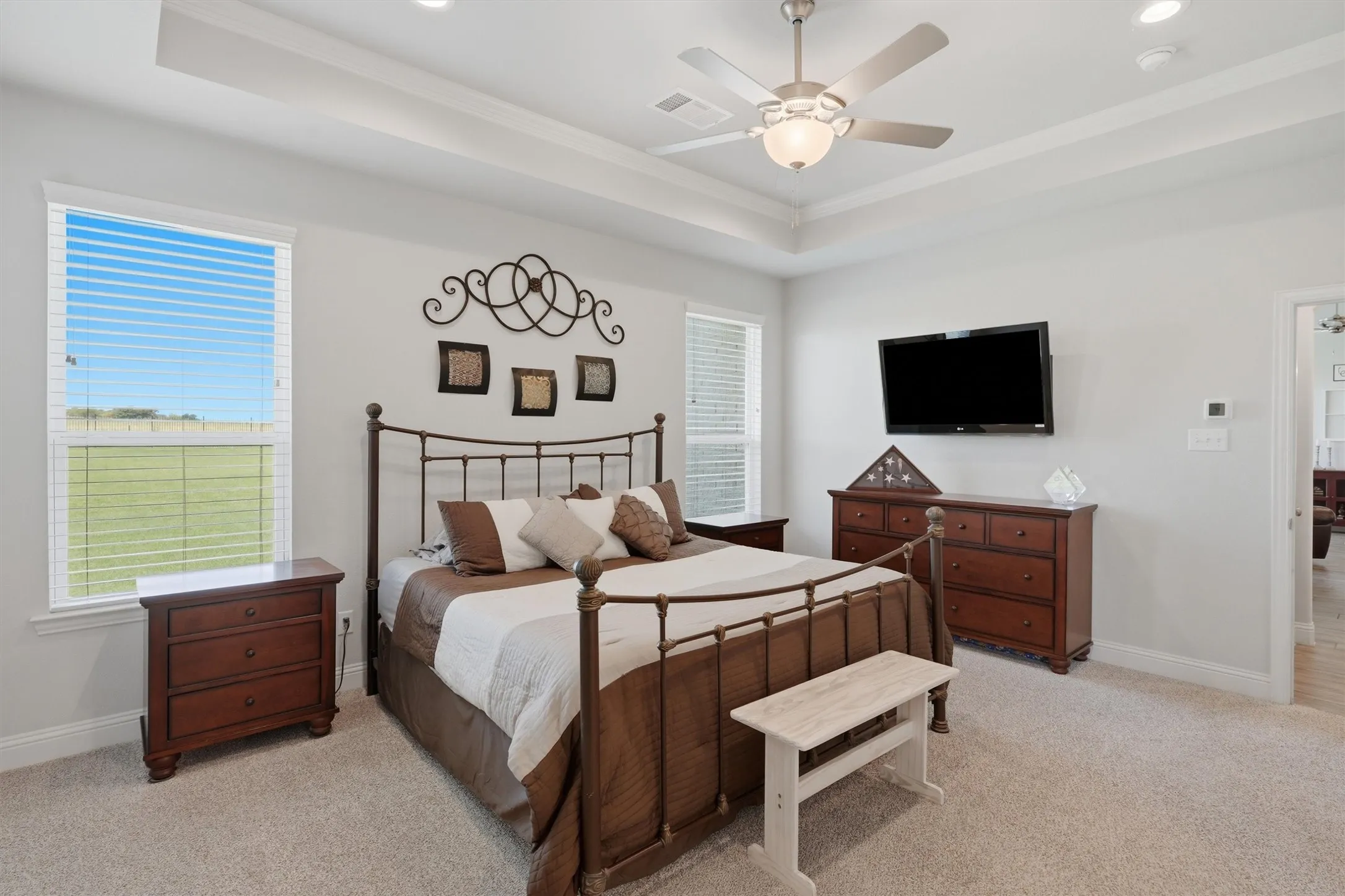 Single Family Residence For Sale in Denton County , 15005 Lost Wagon Street, Justin, Texas 76247, 5 Bedroom, 3 Bathroom, 4 Garage spaces, 2,603 Sqft, built in 2019, mls#21334907, Real Estate Agent in Justin, Homes For Sale in Denton county, Homes For Sale in Justin, Realtor in Justin Texas, Real Estate Brokerage Independent Realty Texas, Luminita Cordes Realtor