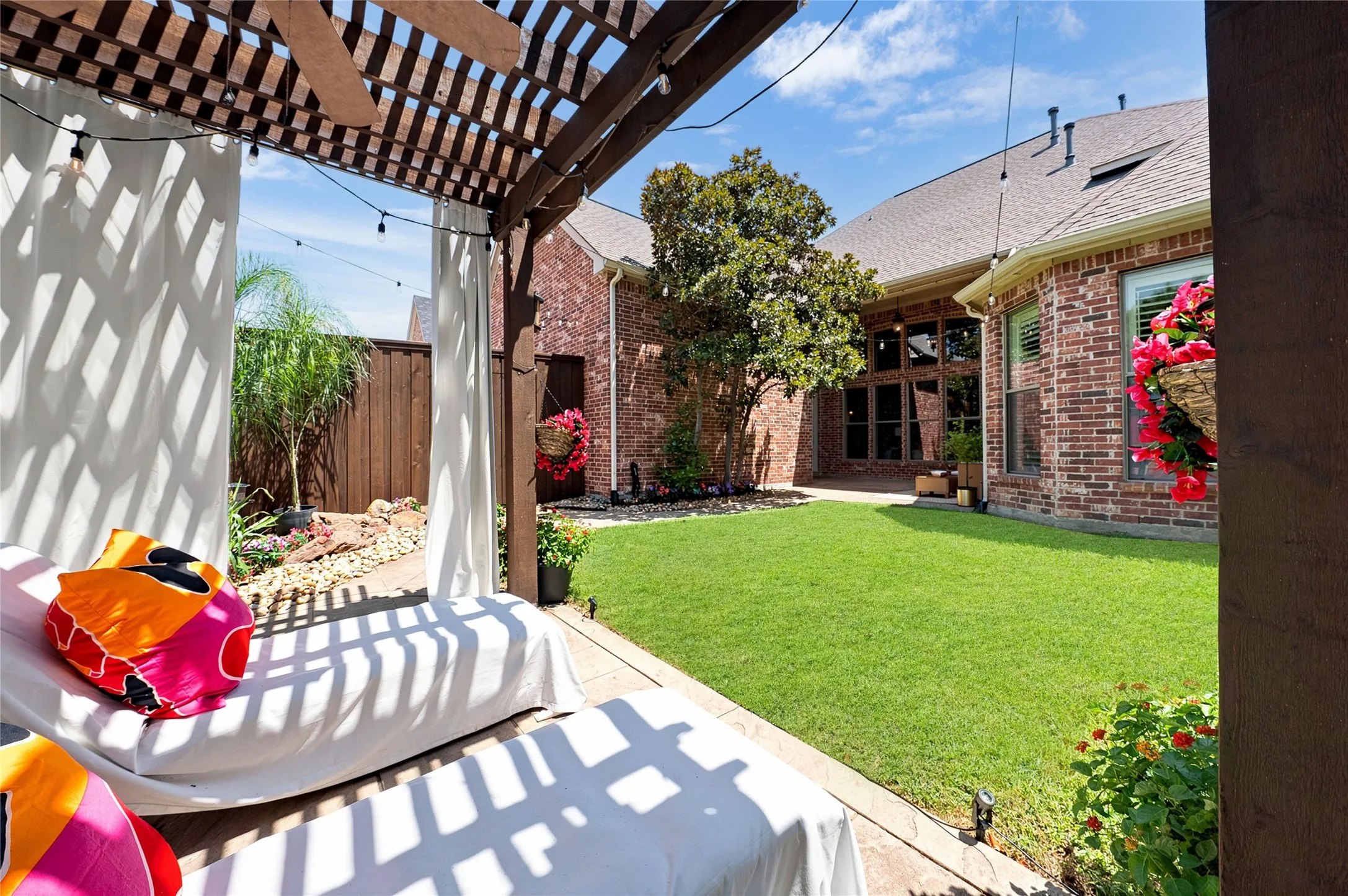 Single Family Residence For Sale in Denton County , 4802 Carnegie Drive, Frisco, Texas 75034, 5 Bedrooms, 4 Bathrooms, 2 Garage spaces, 3,984 Sqft, built in 2002, Price $840,000, mls#21326117, Real Estate Agent in Frisco, Homes For Sale in Denton county, Homes For Sale in Frisco, Realtor in Frisco Texas, Real Estate Brokerage Independent Realty Texas, Luminita Cordes Realtor