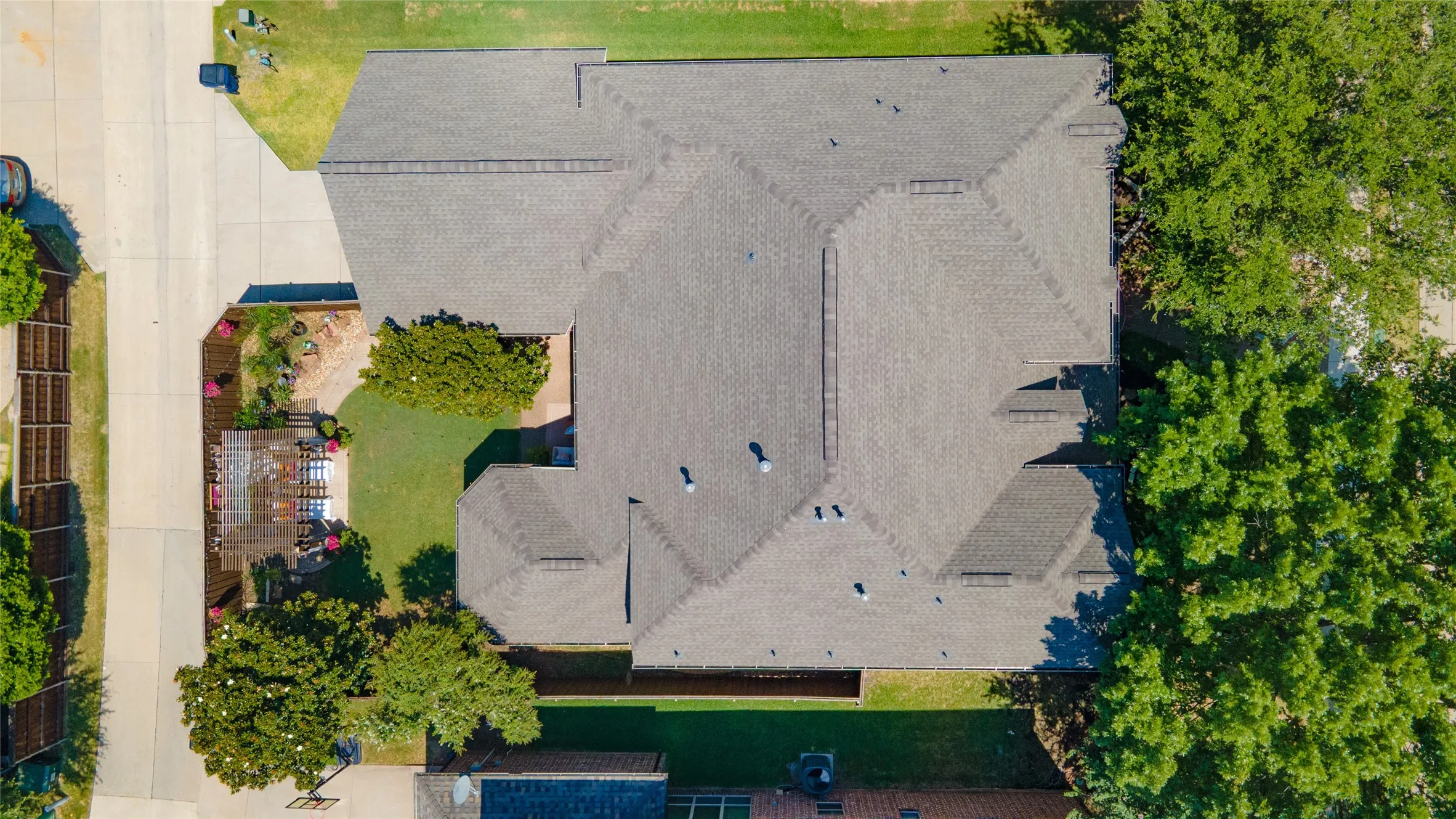 Single Family Residence For Sale in Denton County , 4802 Carnegie Drive, Frisco, Texas 75034, 5 Bedrooms, 4 Bathrooms, 2 Garage spaces, 3,984 Sqft, built in 2002, Price $840,000, mls#21326117, Real Estate Agent in Frisco, Homes For Sale in Denton county, Homes For Sale in Frisco, Realtor in Frisco Texas, Real Estate Brokerage Independent Realty Texas, Luminita Cordes Realtor