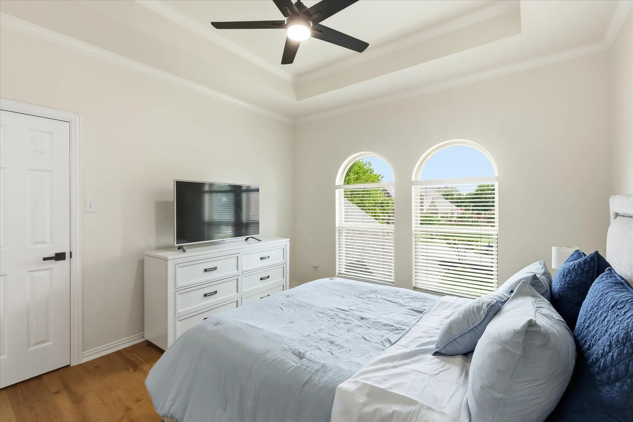 Single Family Residence For Sale in Tarrant County , 614 Llano Court, Southlake, Texas 76092, 5 Bedroom, 4 Bathroom, 3 Garage spaces, 3,614 Sqft, built in 1993, mls#21341100, Real Estate Agent in Southlake, Homes For Sale in Tarrant county, Homes For Sale in Southlake, Realtor in Southlake Texas, Real Estate Brokerage Independent Realty Texas, Luminita Cordes Realtor