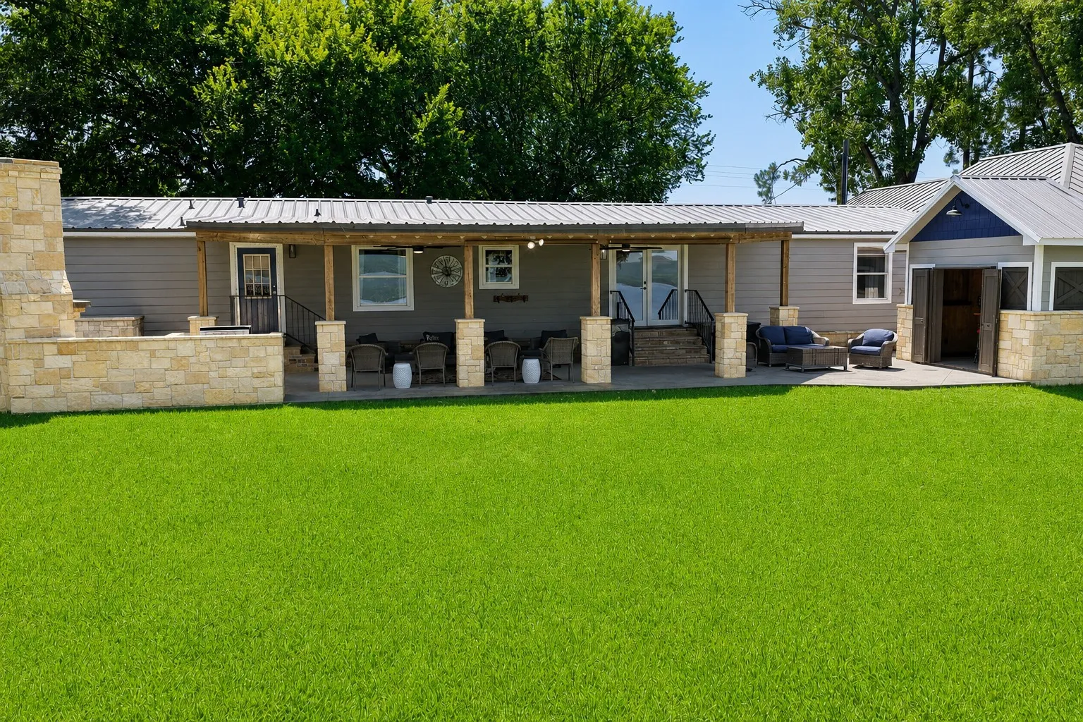 Manufactured Home For Sale in Palo Pinto County , 1047 Airport Road, Graford, Texas 76449, 3 Bedroom, 2 Bathroom, 2 Garage spaces, 2,016 Sqft, built in 2000, mls#21338578, Real Estate Agent in Graford, Homes For Sale in Palo Pinto county, Homes For Sale in Graford, Realtor in Graford Texas, Real Estate Brokerage Independent Realty Texas, Luminita Cordes Realtor
