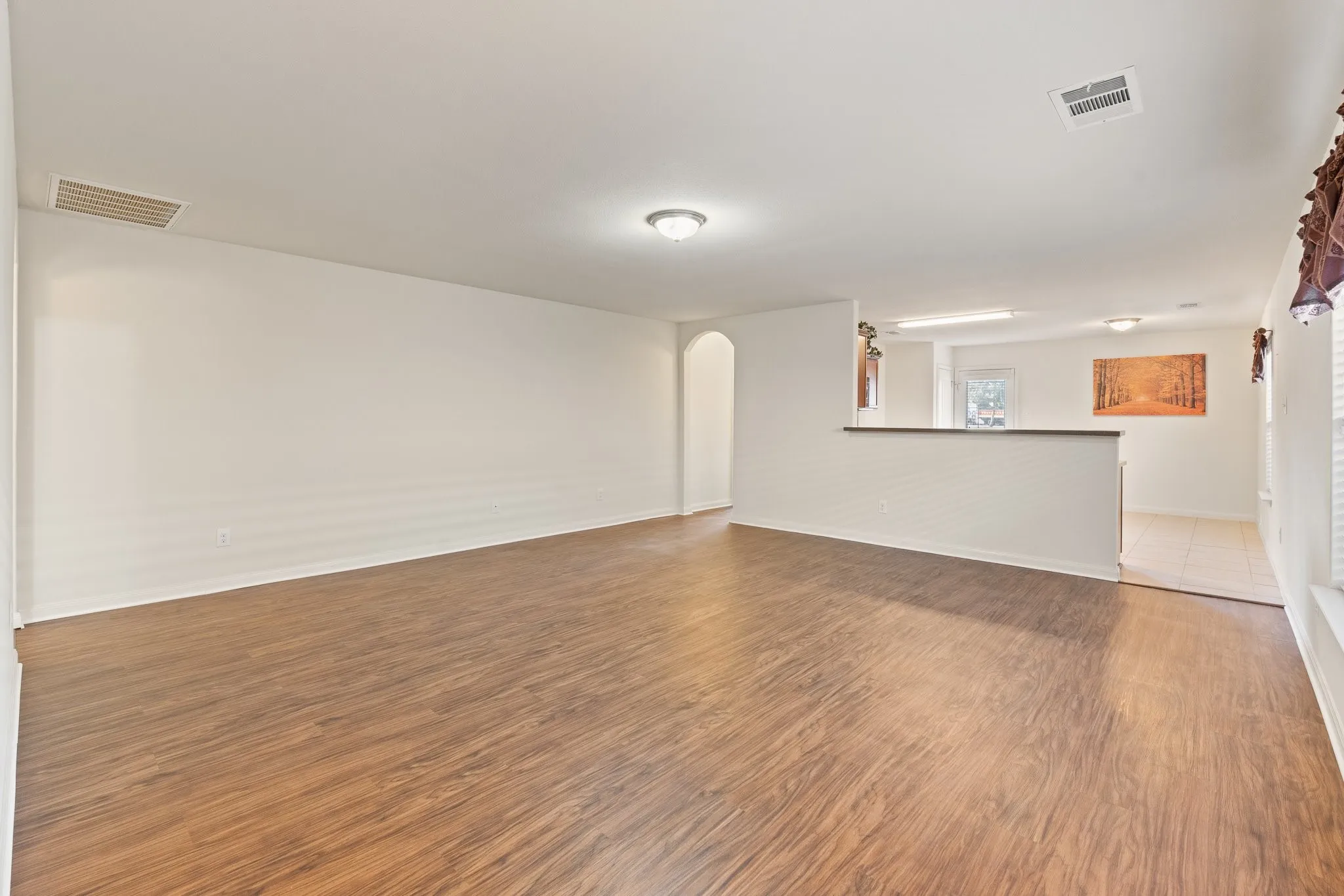 Single Family Residence For Sale in Tarrant County , 4801 Cedar Springs Drive, Fort Worth, Texas 76179, 3 Bedroom, 2 Bathroom, 2 Garage spaces, 1,368 Sqft, built in 2015, mls#21340088, Real Estate Agent in Fort Worth, Homes For Sale in Tarrant county, Homes For Sale in Fort Worth, Realtor in Fort Worth Texas, Real Estate Brokerage Independent Realty Texas, Luminita Cordes Realtor