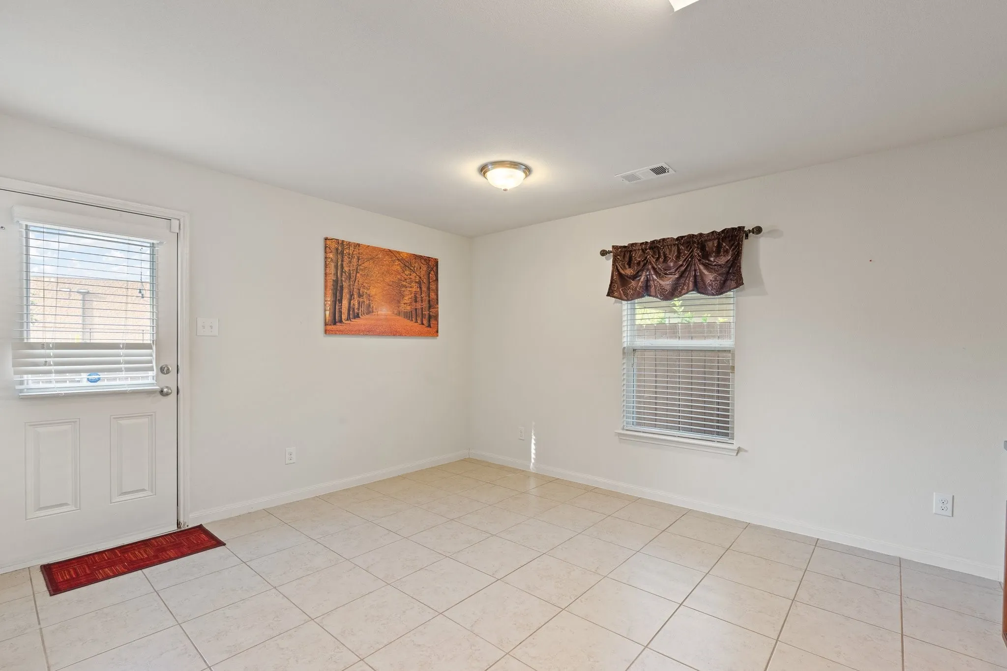 Single Family Residence For Sale in Tarrant County , 4801 Cedar Springs Drive, Fort Worth, Texas 76179, 3 Bedroom, 2 Bathroom, 2 Garage spaces, 1,368 Sqft, built in 2015, mls#21340088, Real Estate Agent in Fort Worth, Homes For Sale in Tarrant county, Homes For Sale in Fort Worth, Realtor in Fort Worth Texas, Real Estate Brokerage Independent Realty Texas, Luminita Cordes Realtor